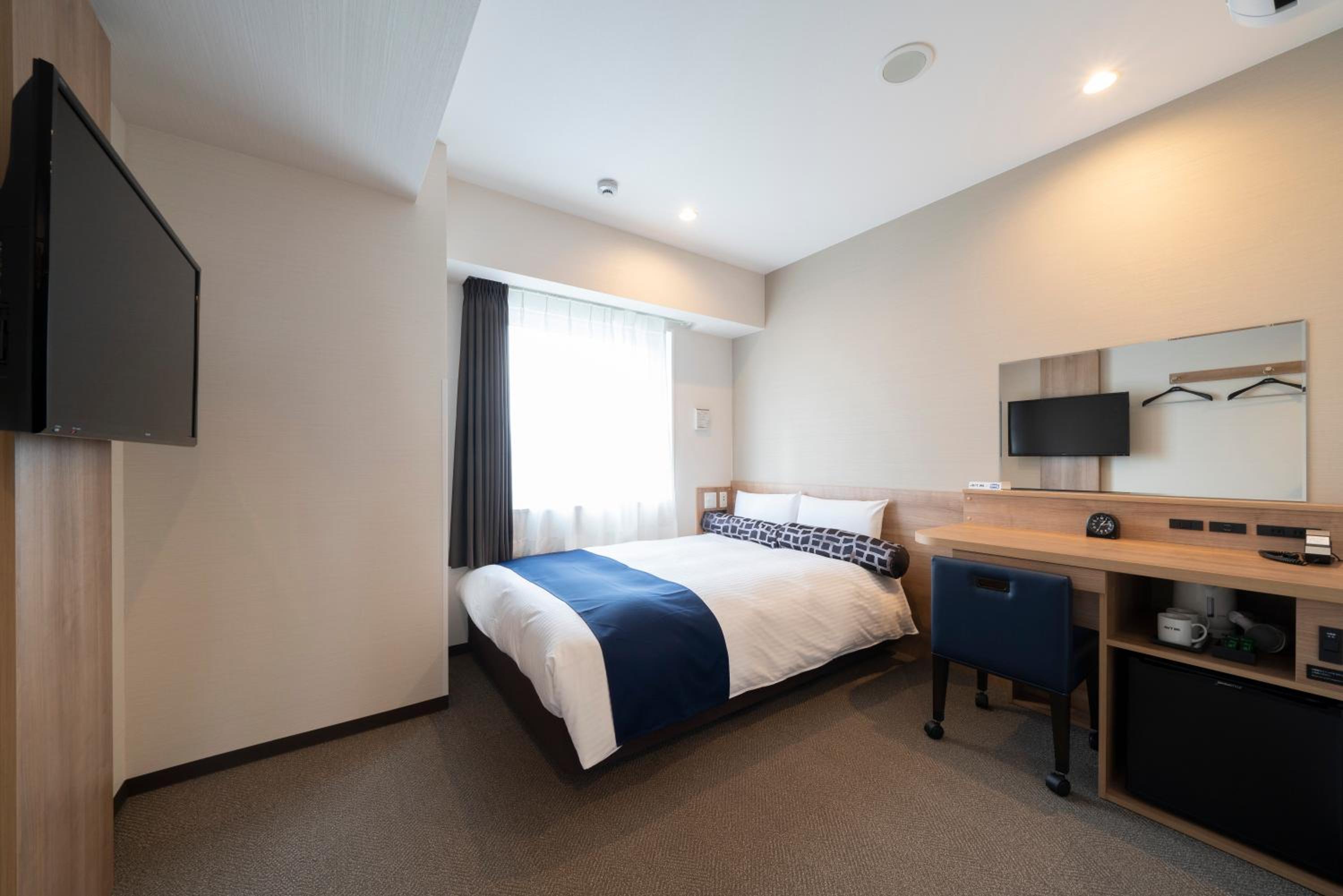 Double Room - Non-Smoking  - Photo 2