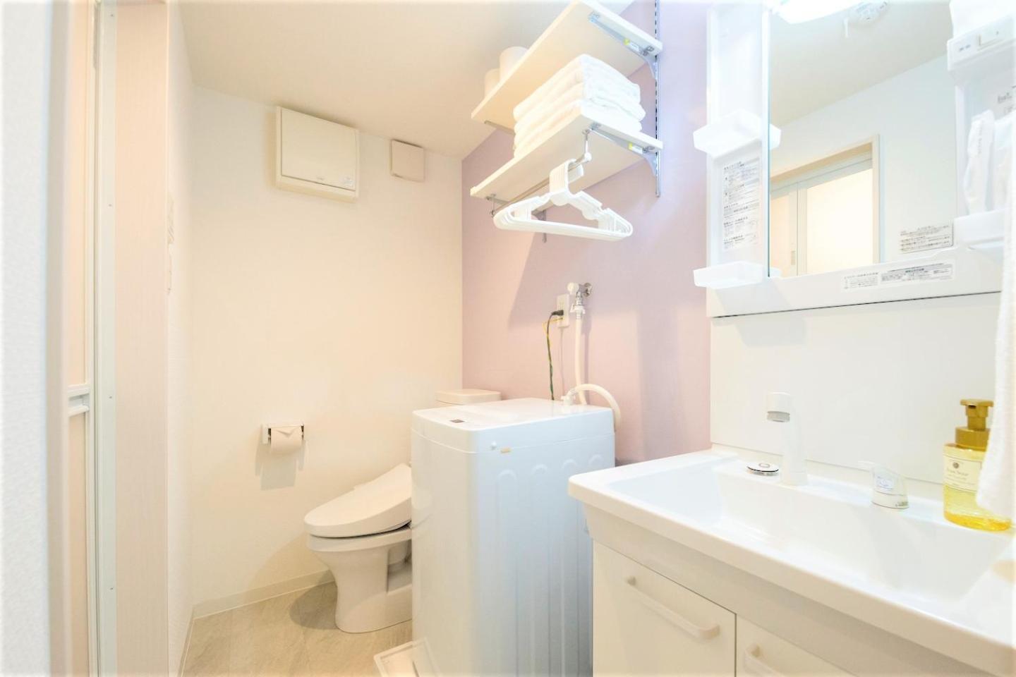 Studio Apartment - No Cleaning for Consecutive Night Stays - Photo 4