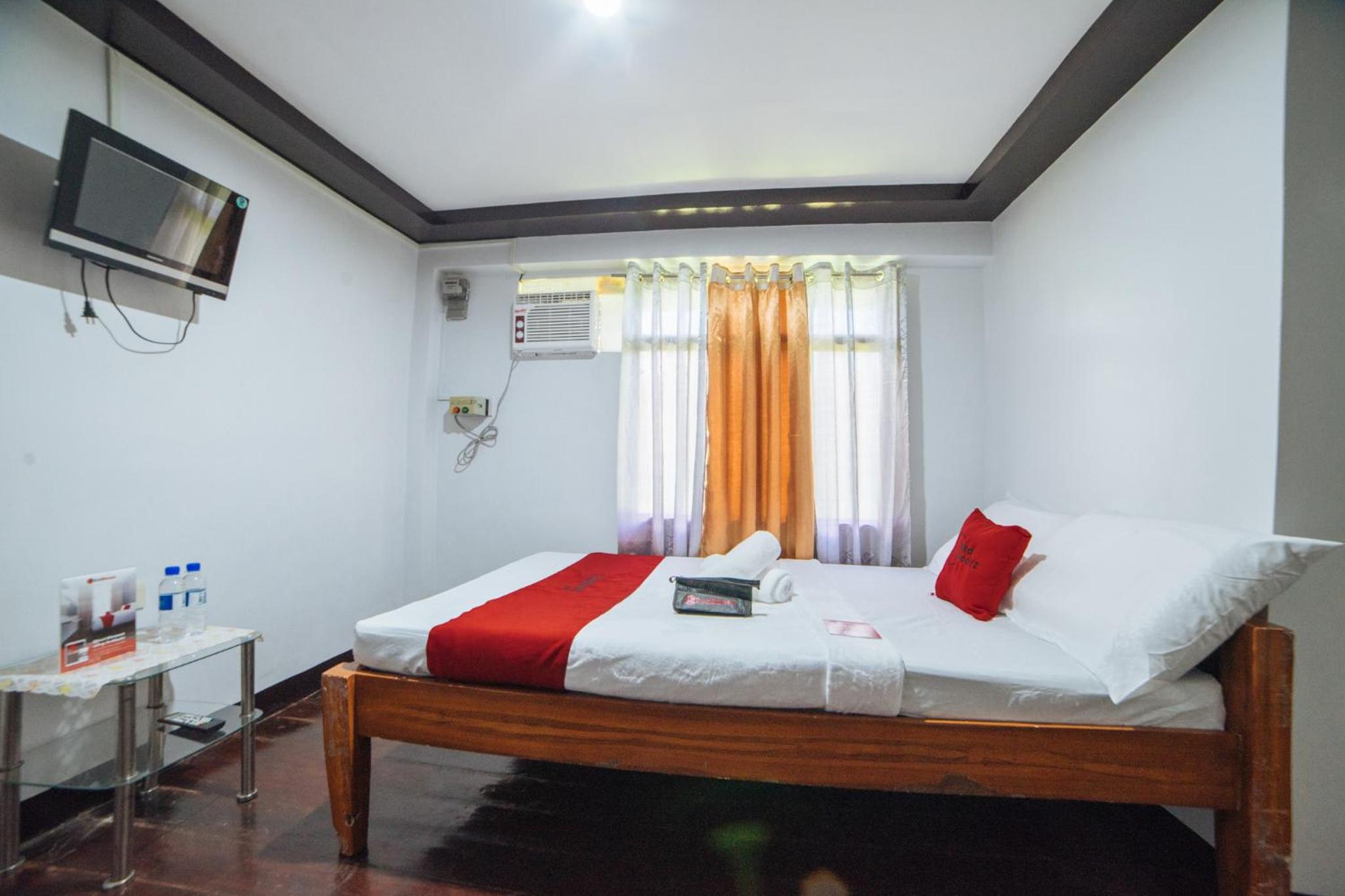 Double Room - Photo 7