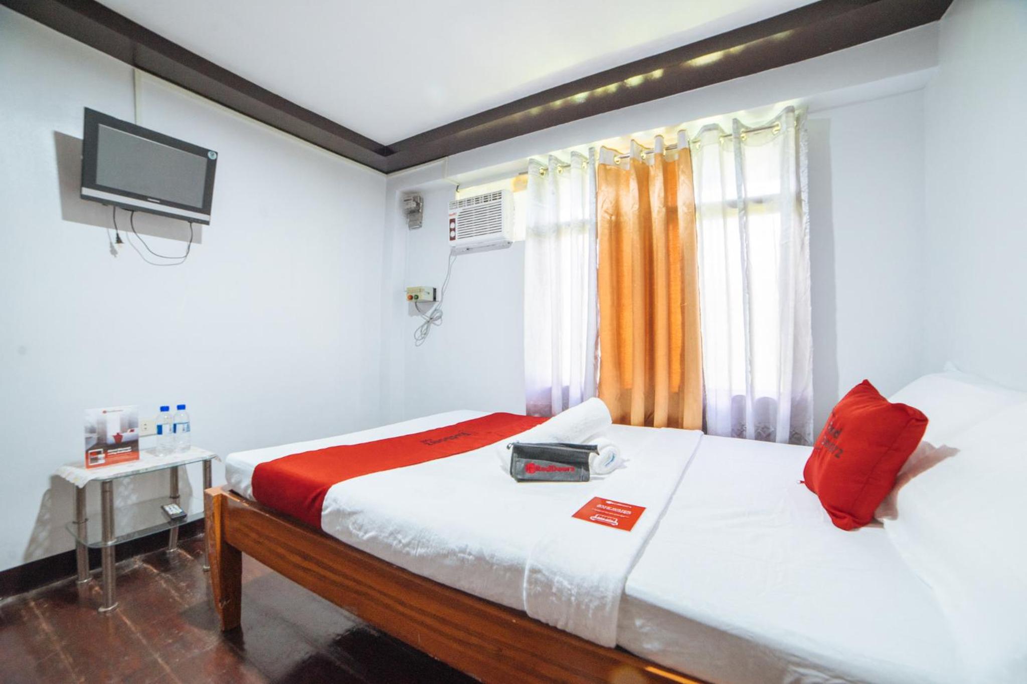 Double Room - Photo 9