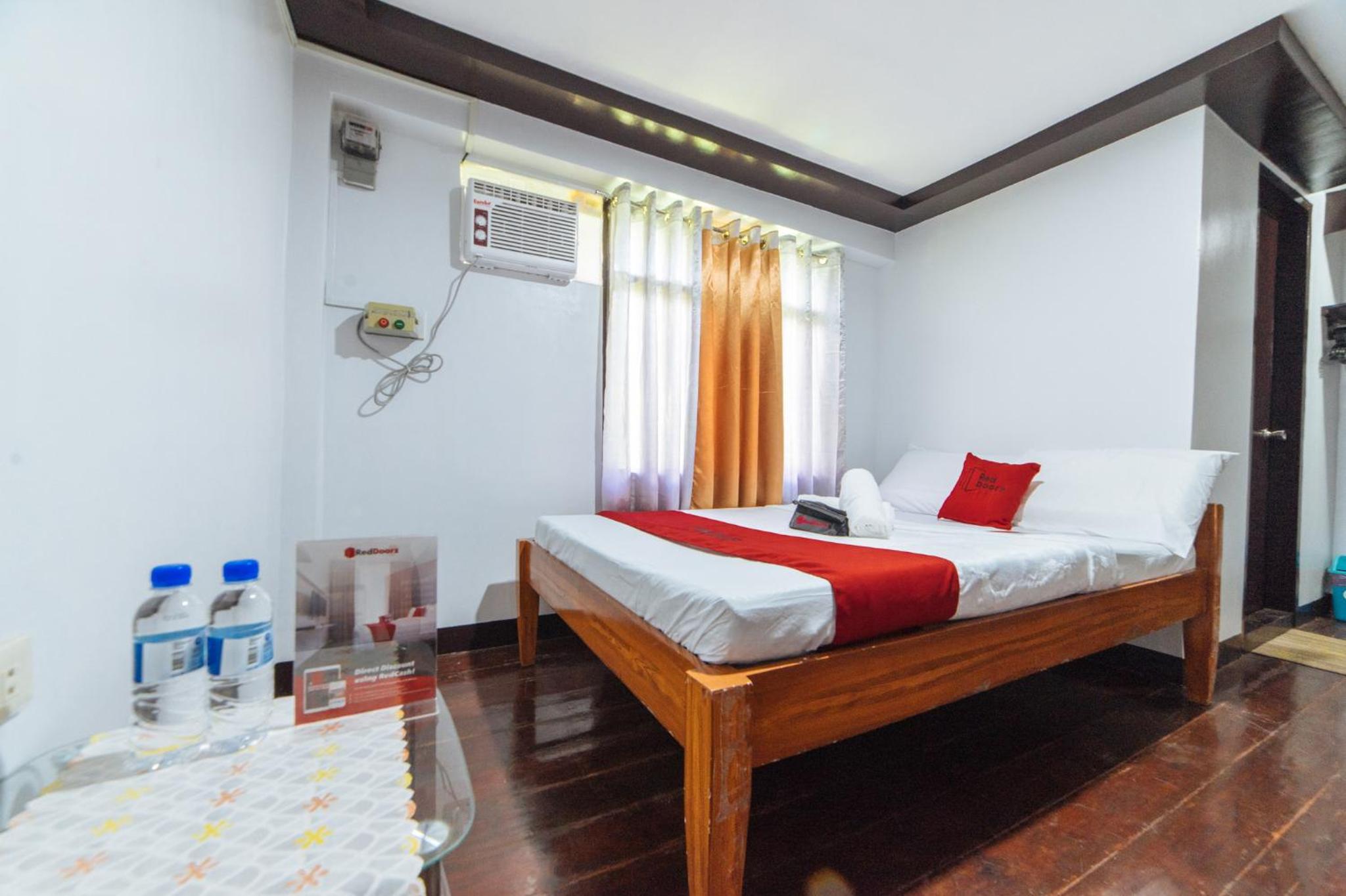 Double Room - Photo 2
