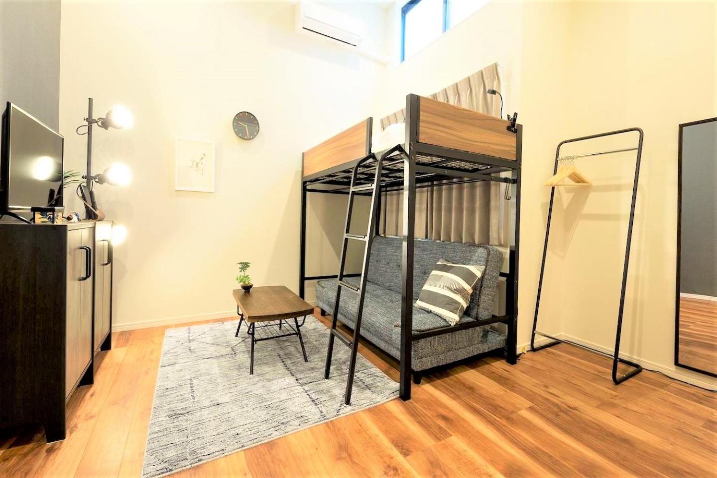 Studio Apartment - No Cleaning for Consecutive Night Stays - Photo 33