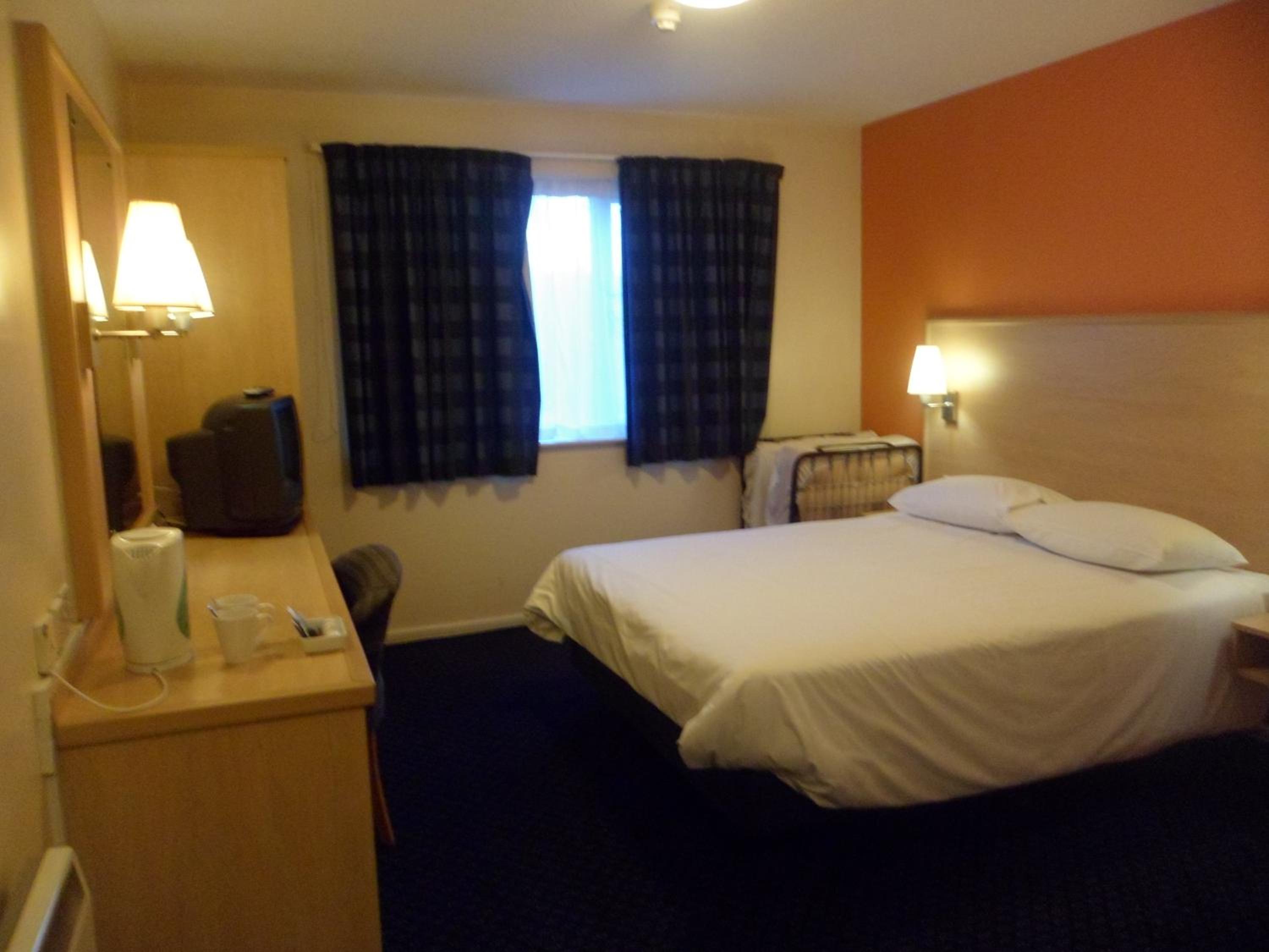 Double or Twin Room photo 3