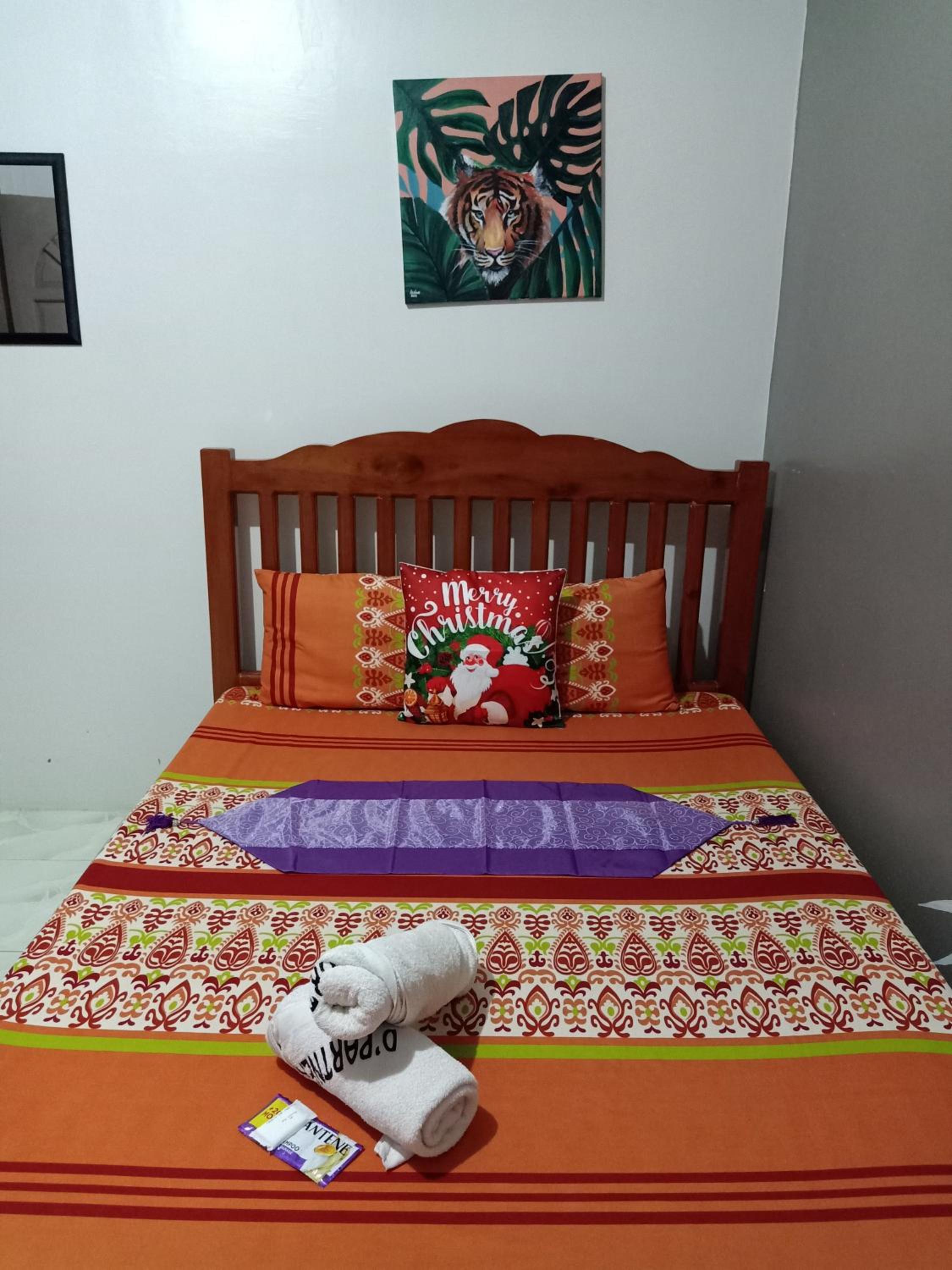 Double Room with Private Bathroom - Photo 31