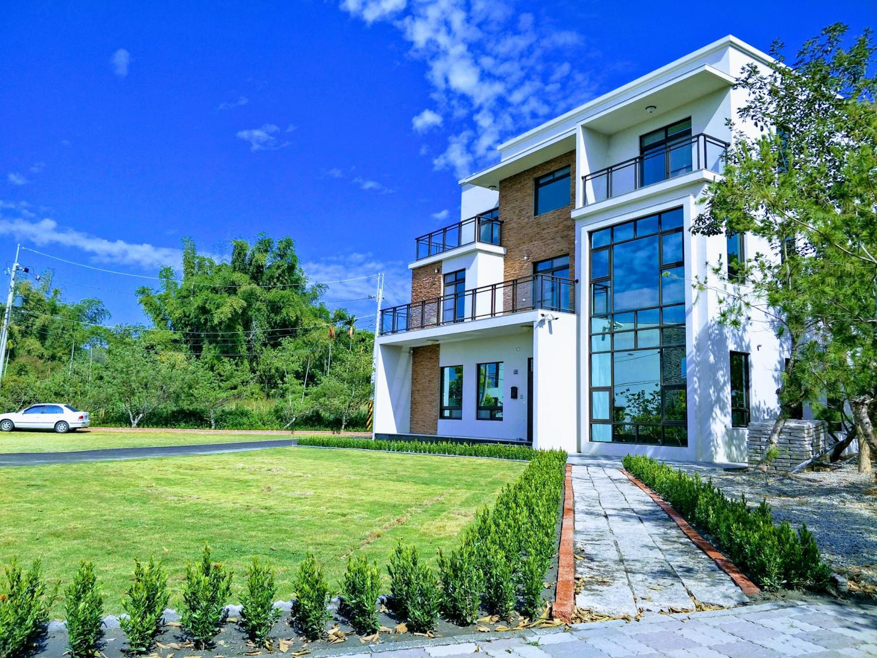 Deluxe Villa photo 2