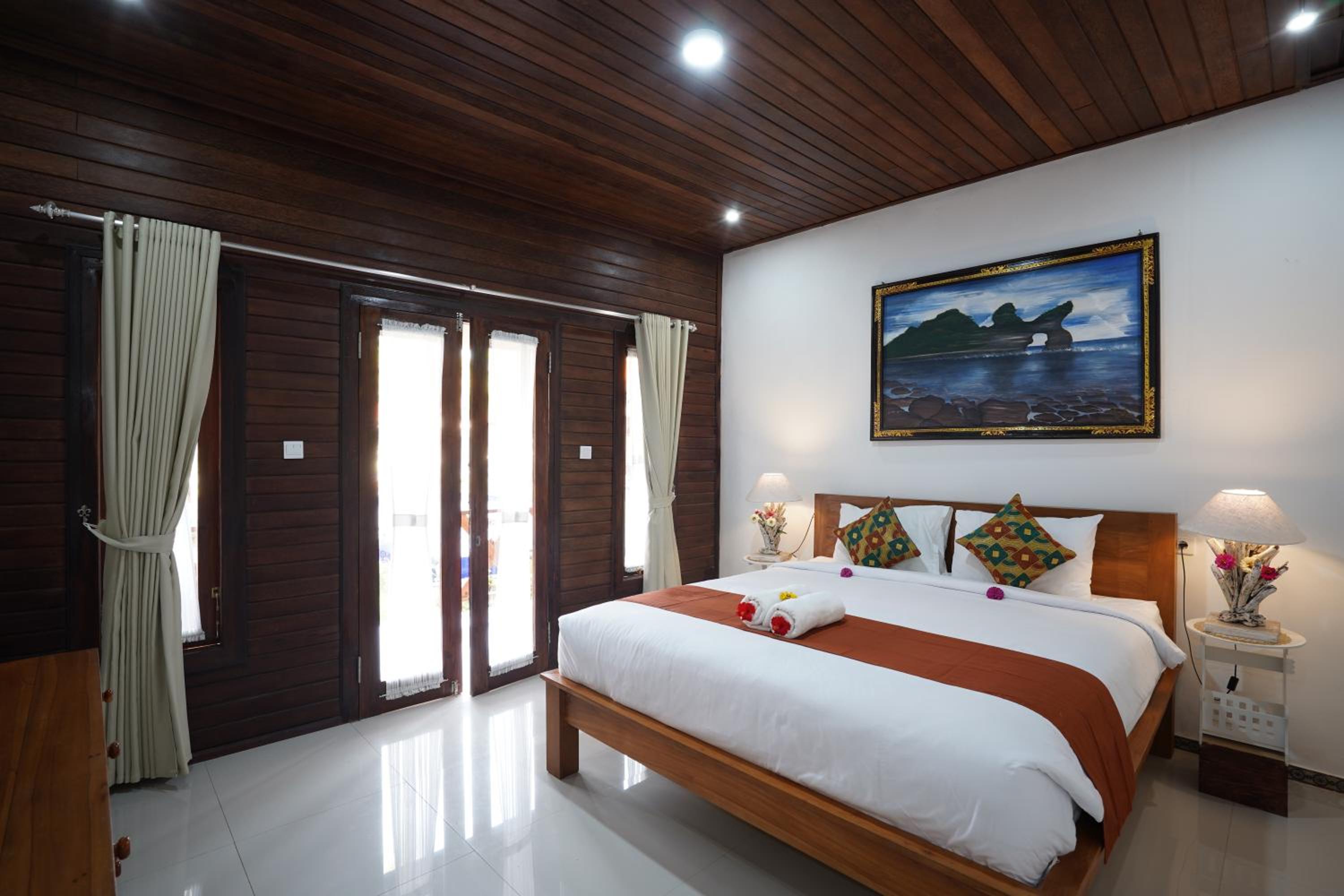 Double Room with Pool View - Photo 29