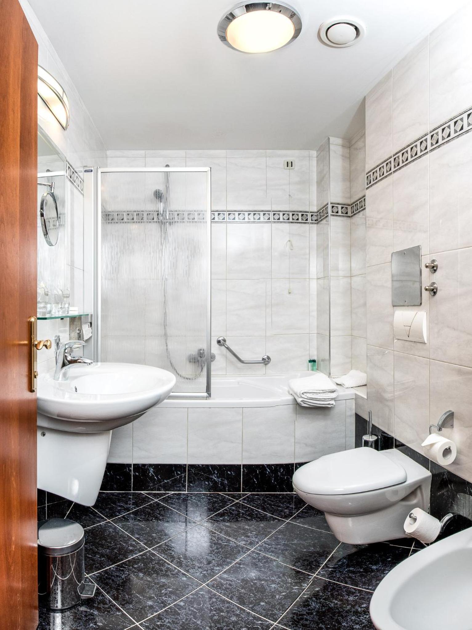 Superior Double Room - Photo 6