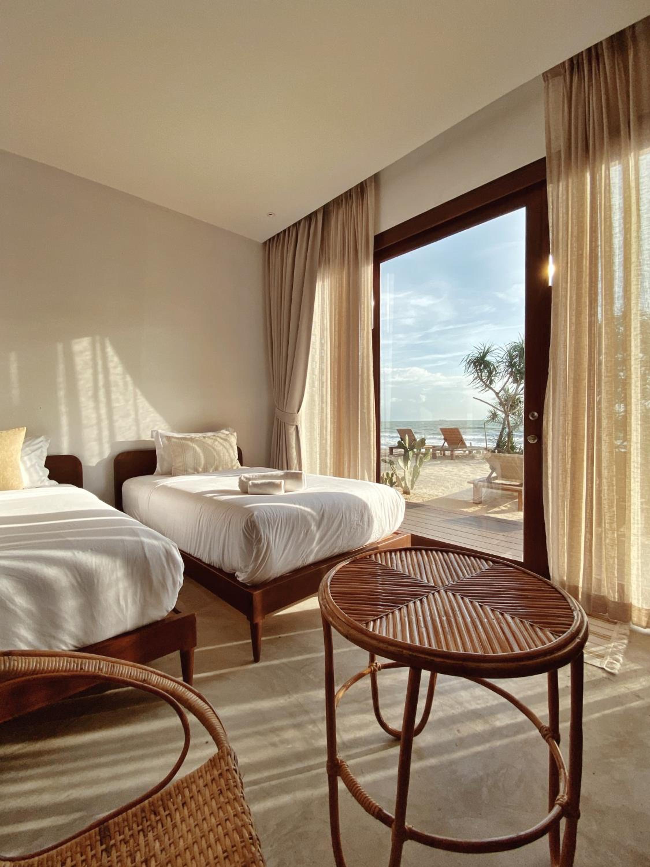 Twin Room with Sea View - Photo 7