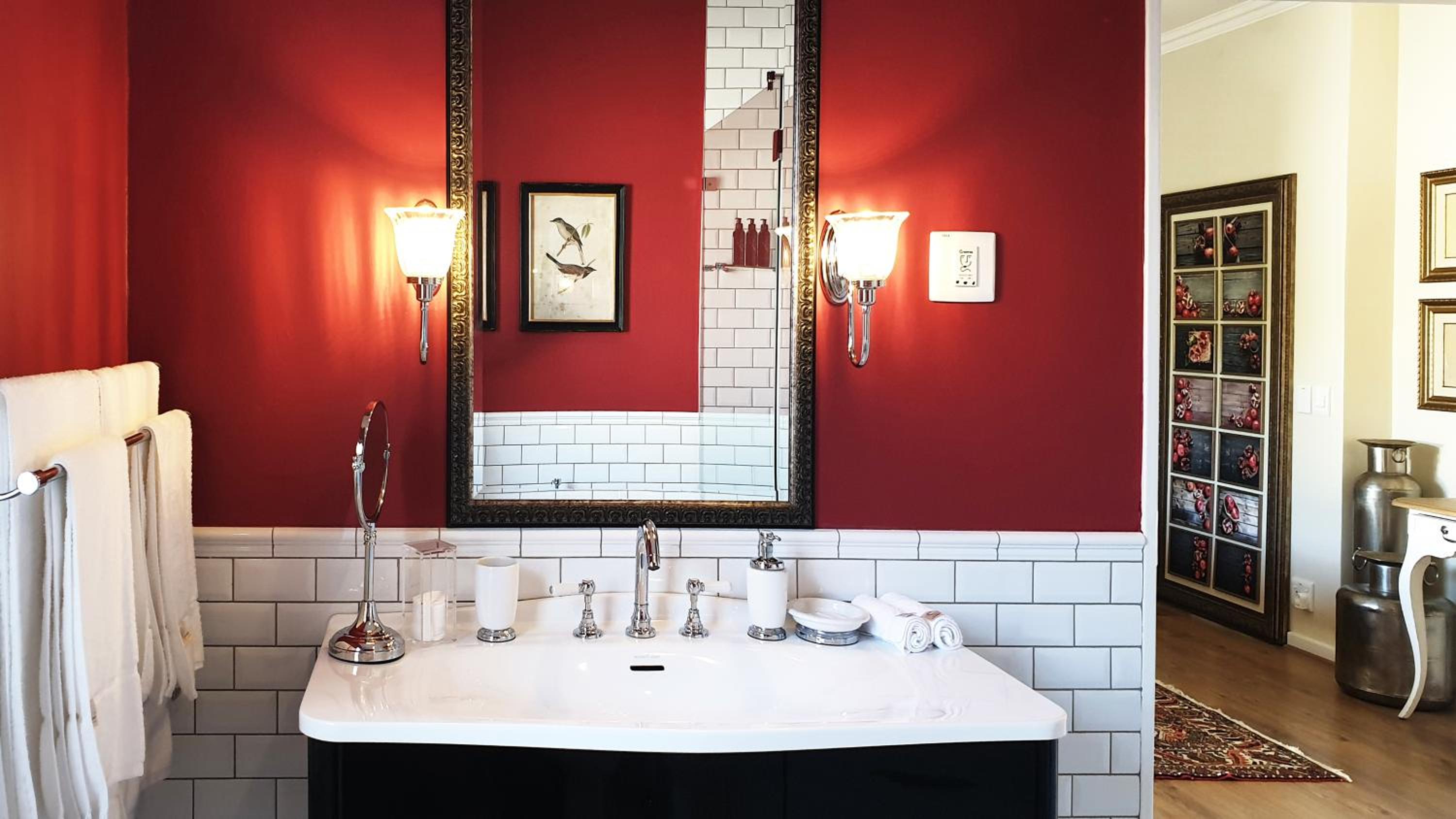 Deluxe Suite photo 2