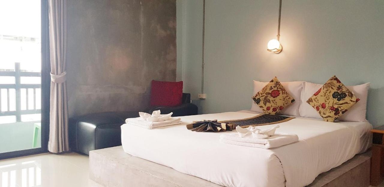 Double Room with Balcony - Photo 1