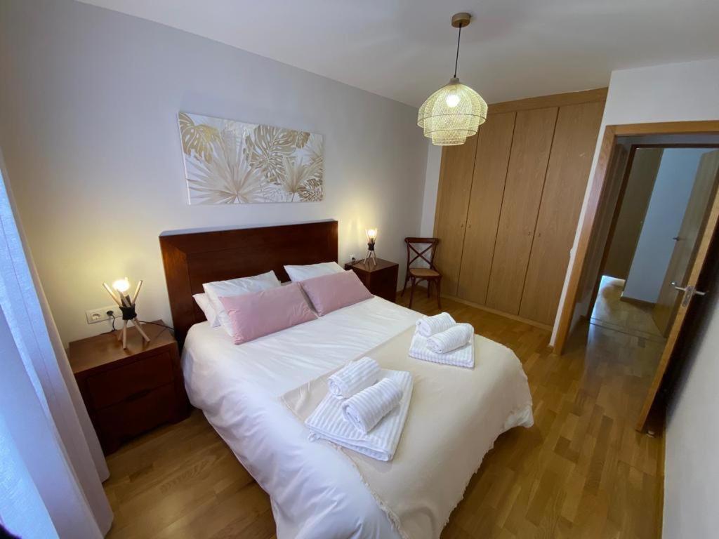 Three-Bedroom Apartment photo 2