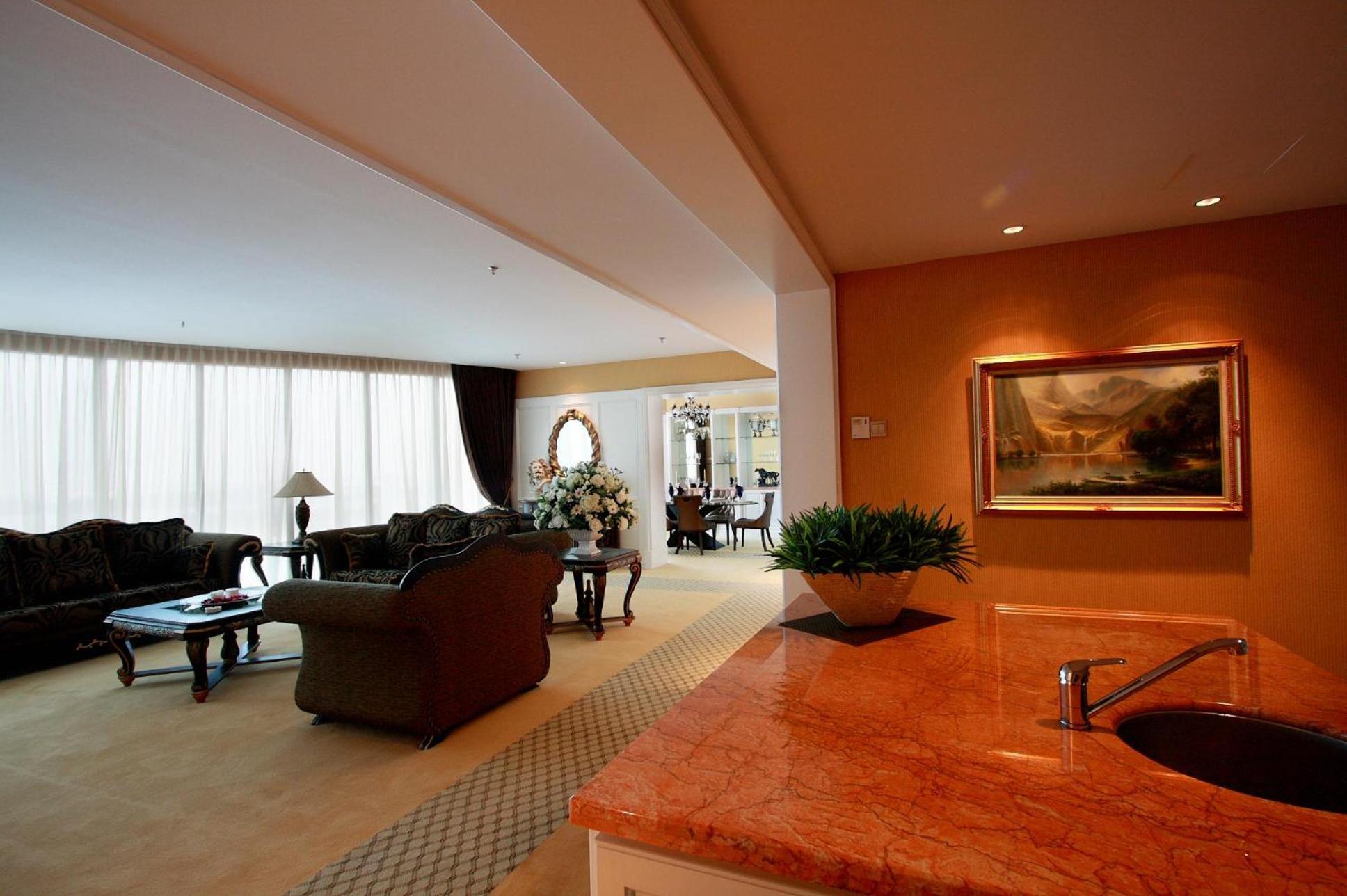 Presidential Suite