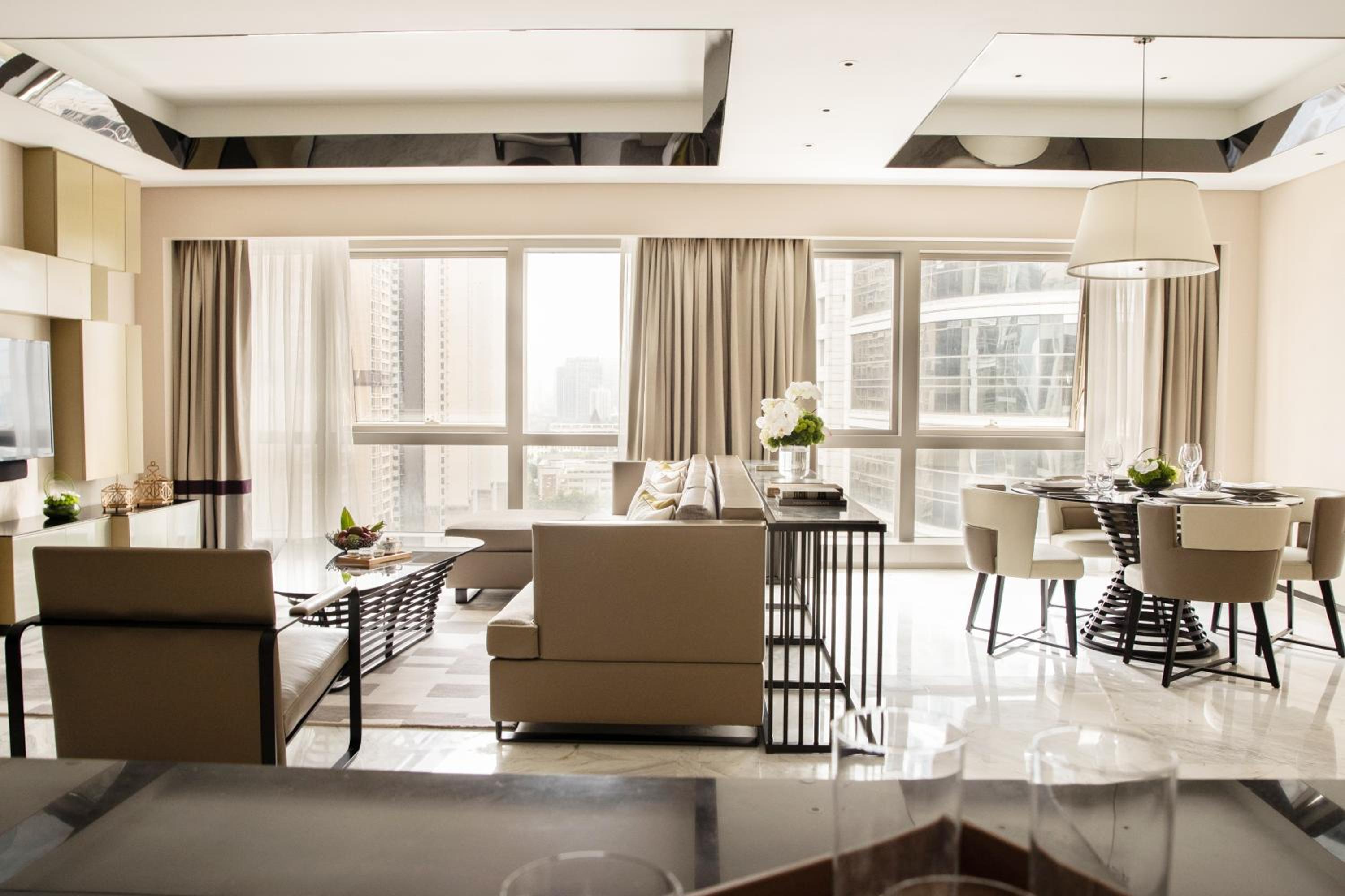 Three-Bedroom Residence Contemporary