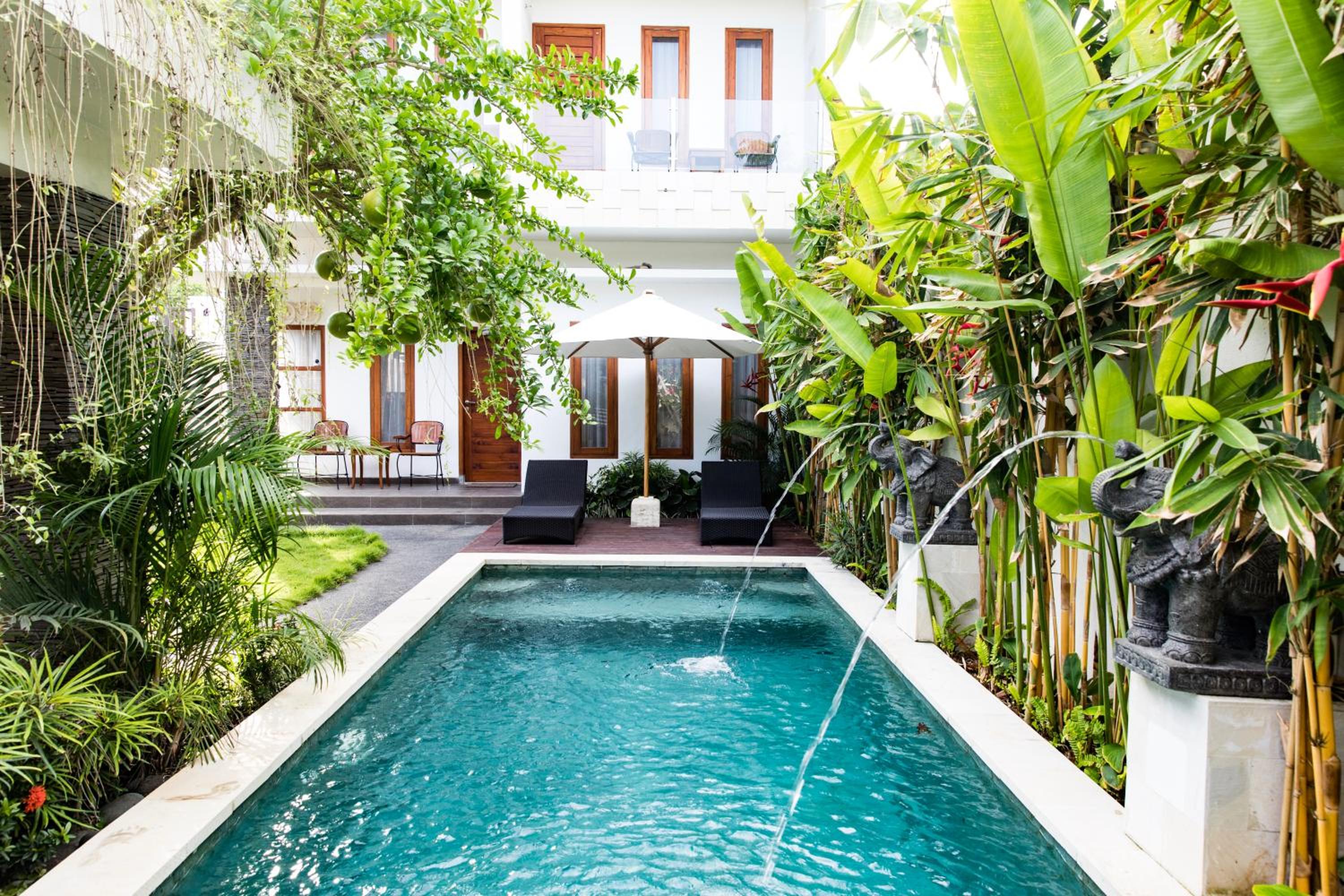 Villa with Private Pool - Photo 5