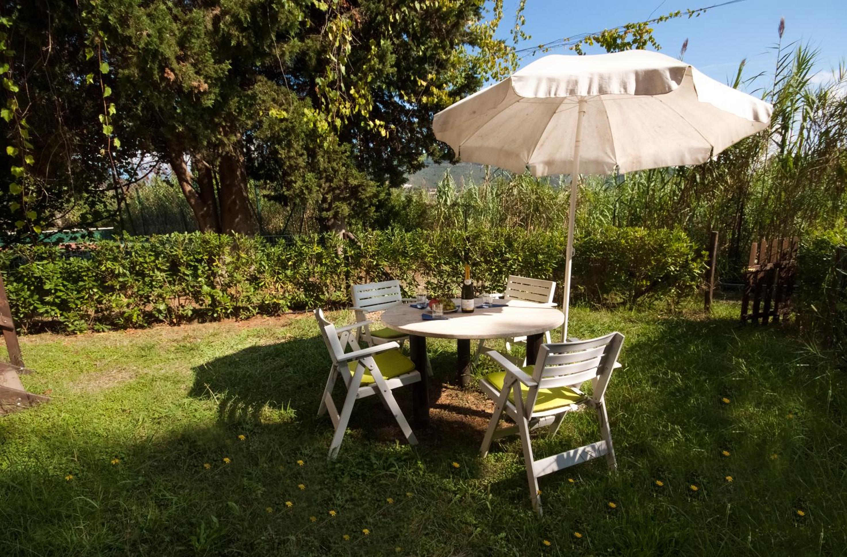 Apartment with Garden View photo 2