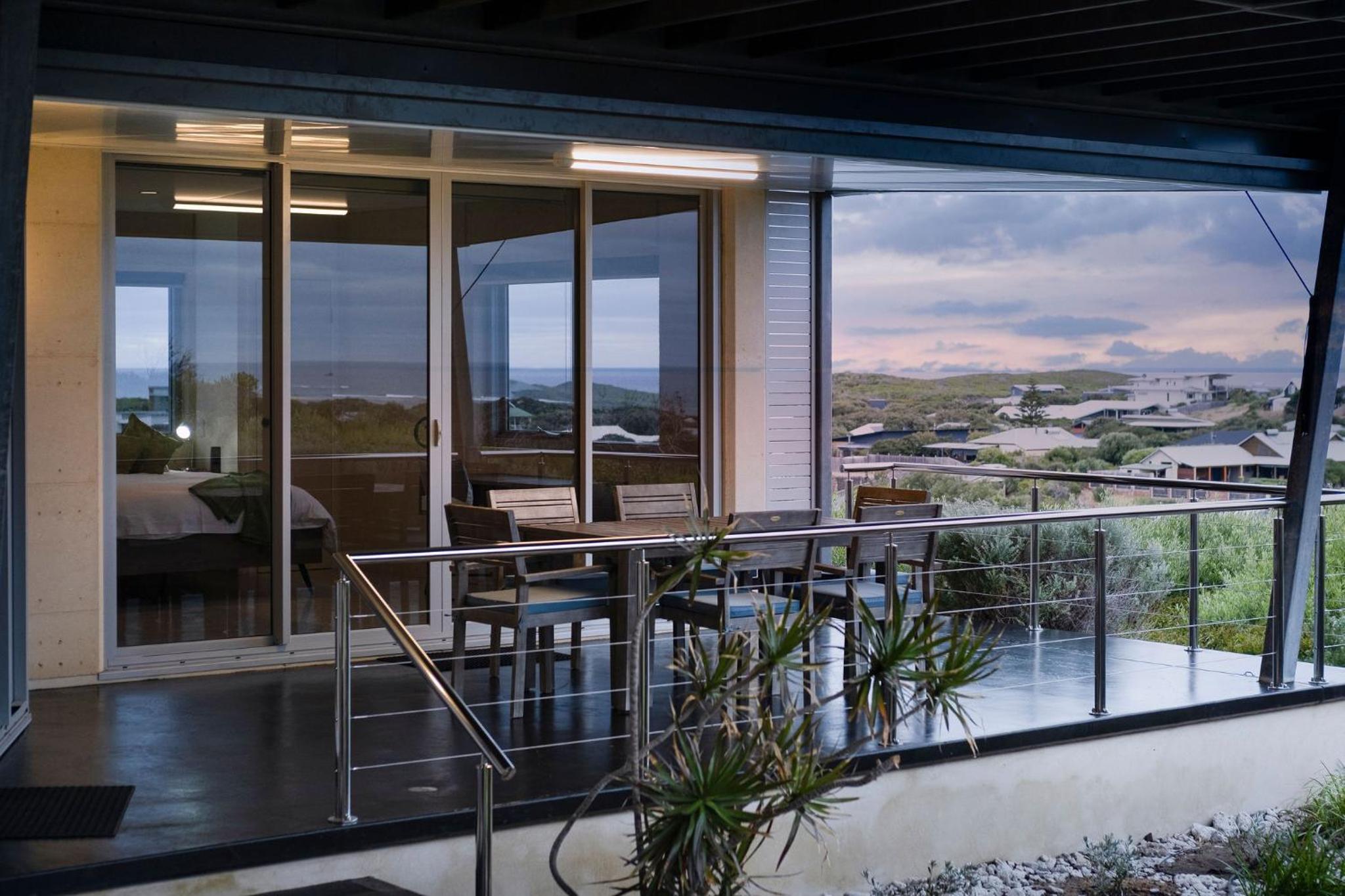 Apartment with Sea View photo 3