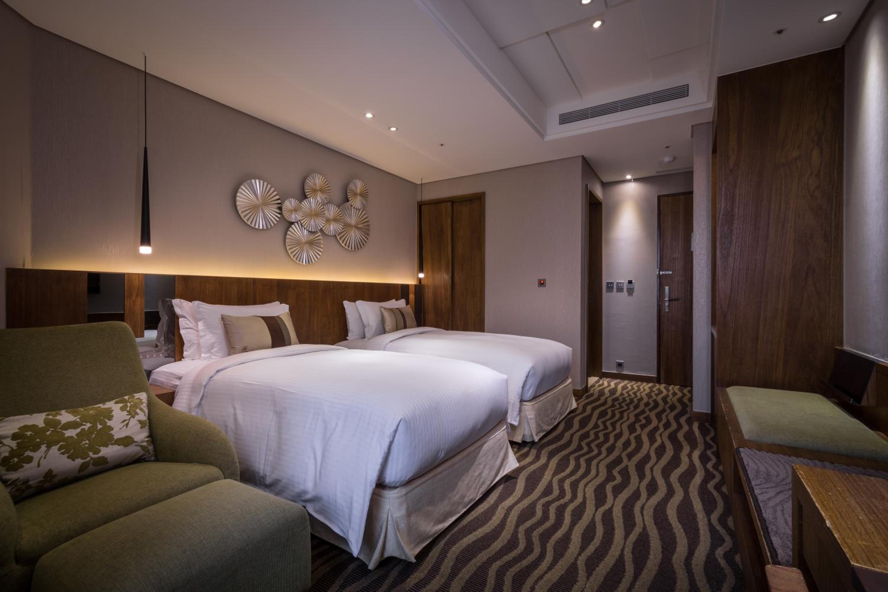 Business Twin Room photo 2