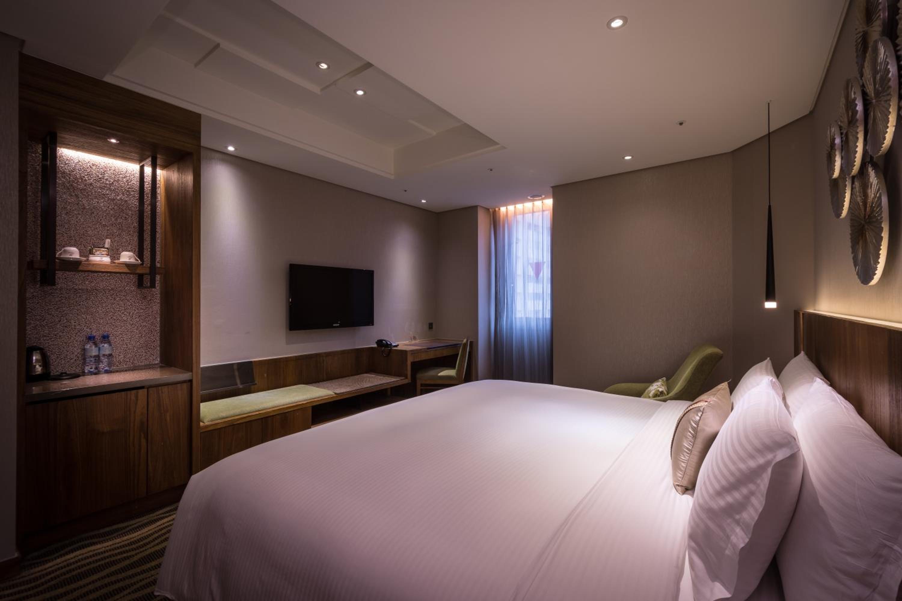 Business King Room photo 3
