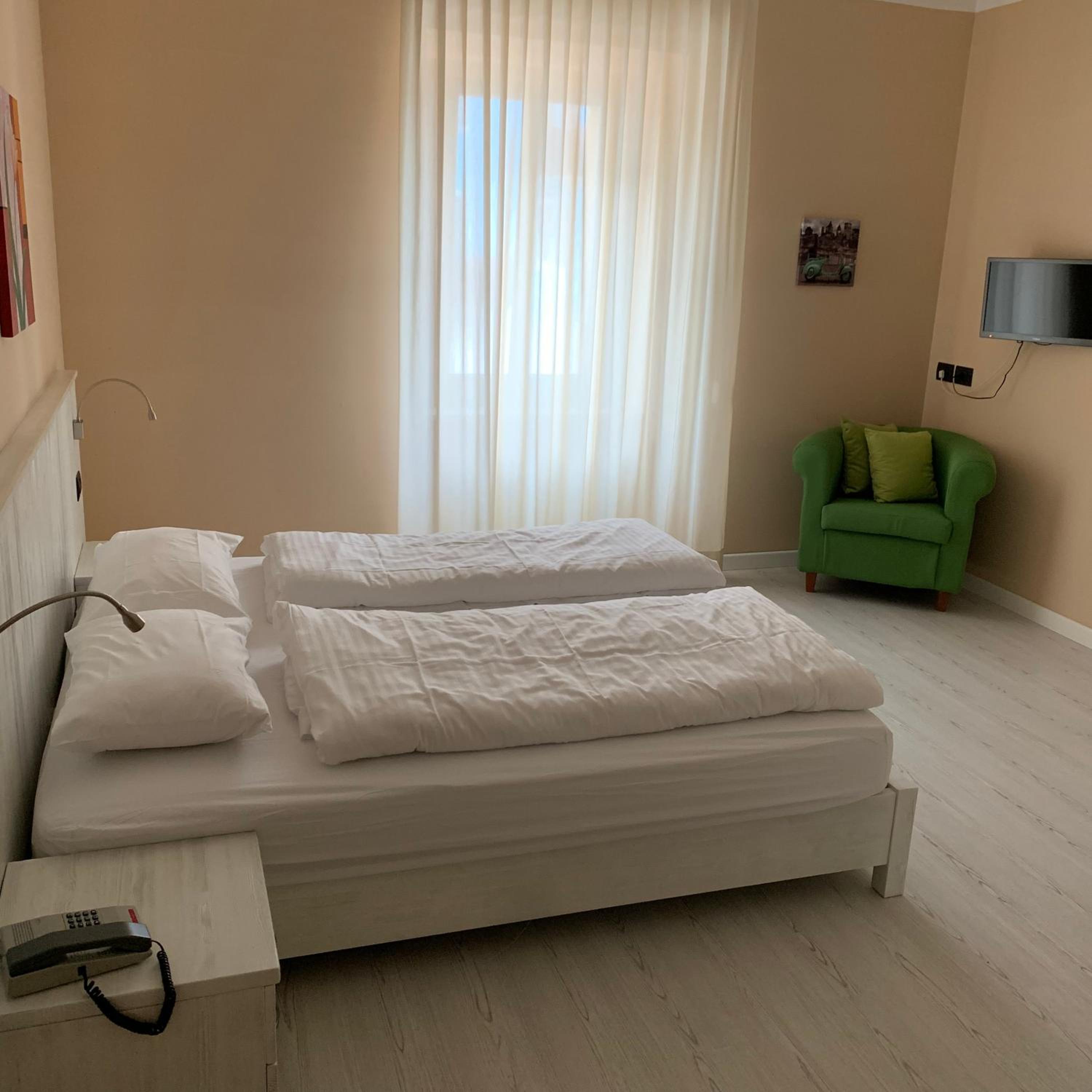 Deluxe Double Room - Photo 5