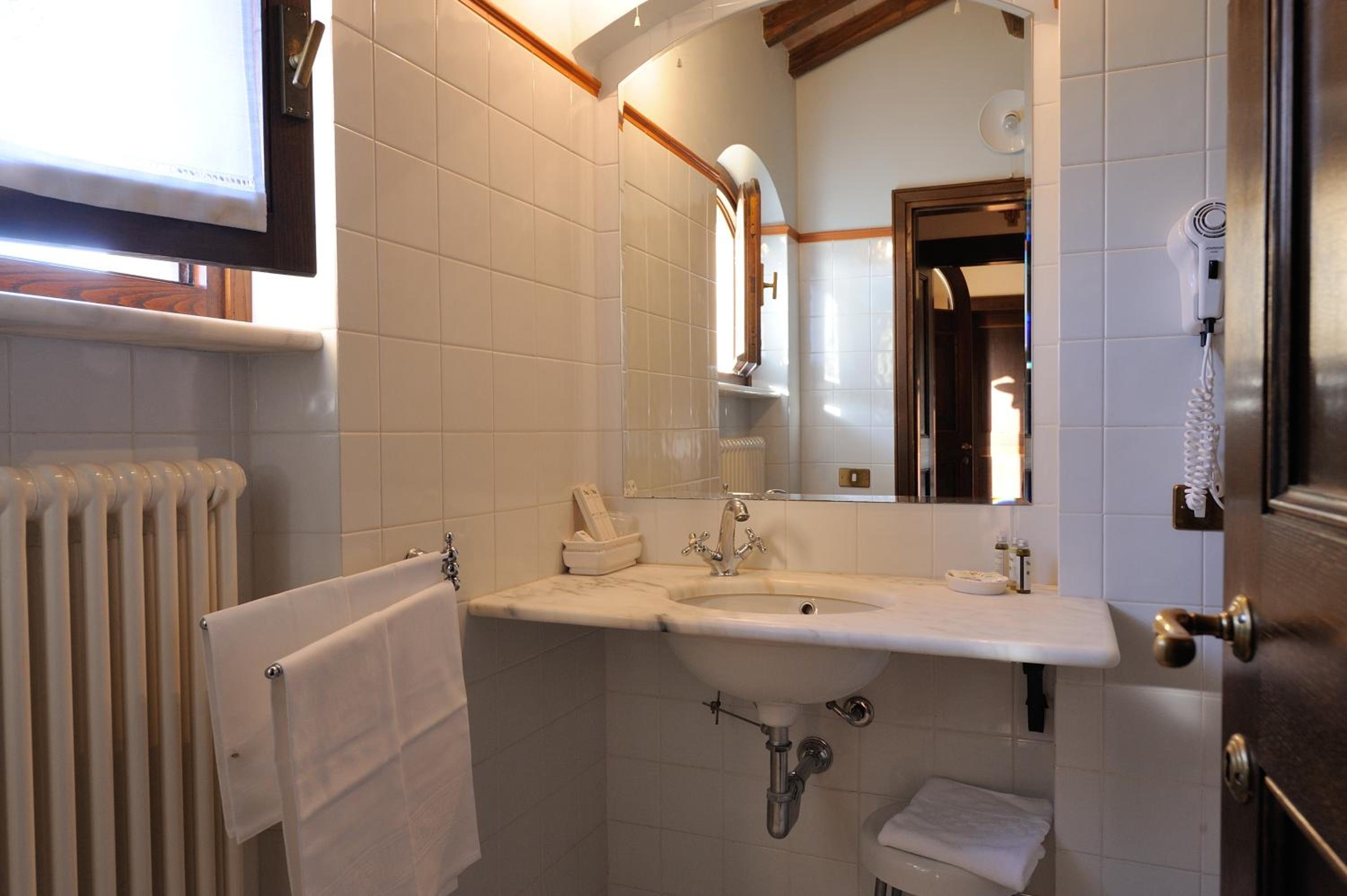 Triple Room - Photo 2