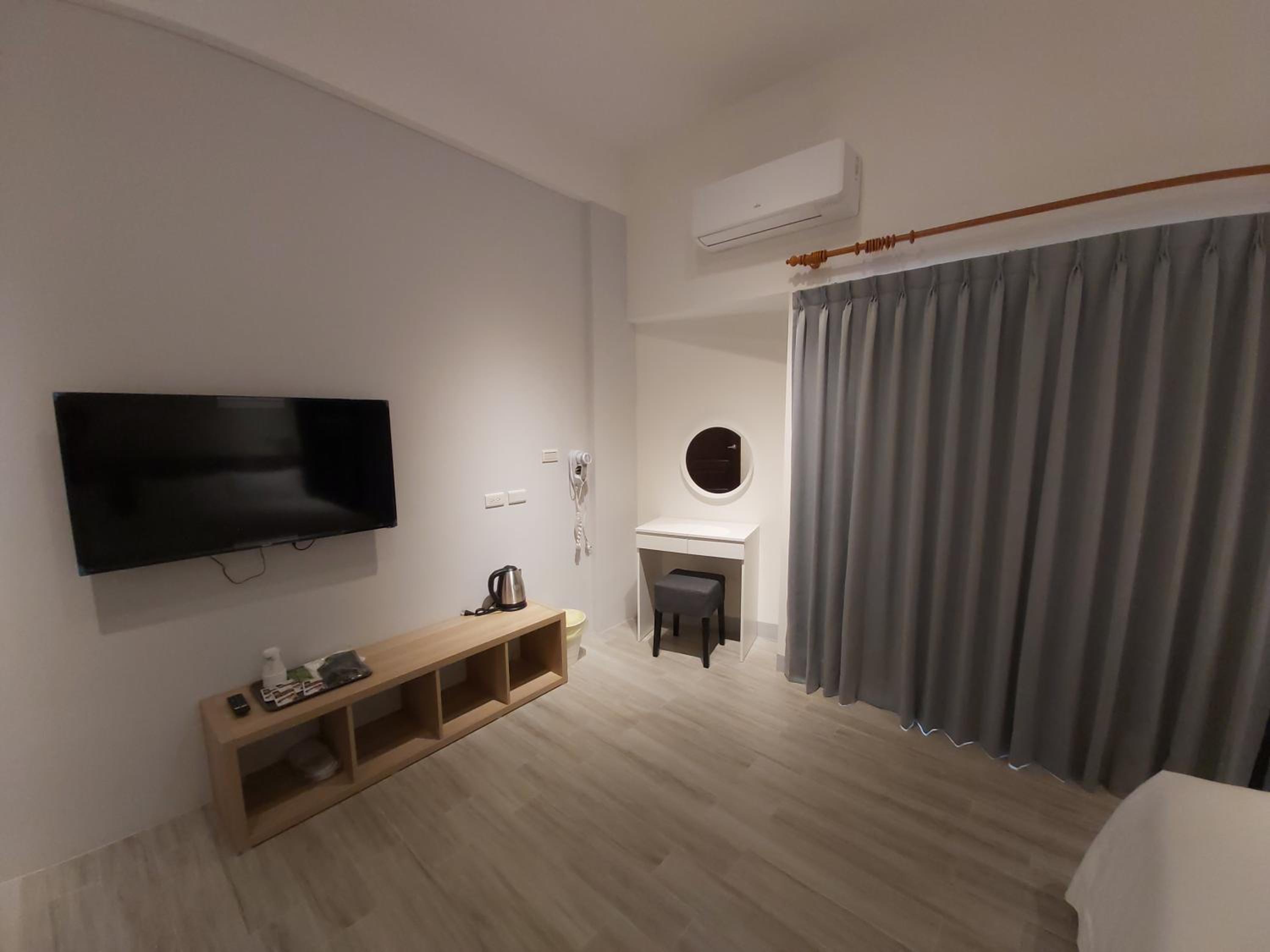 Quadruple Room with Balcony photo 2