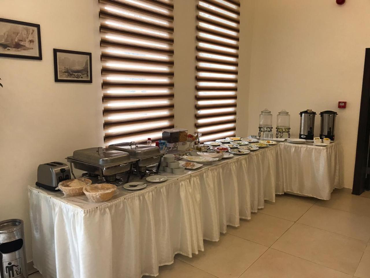 Deluxe Twin Room - Photo 2