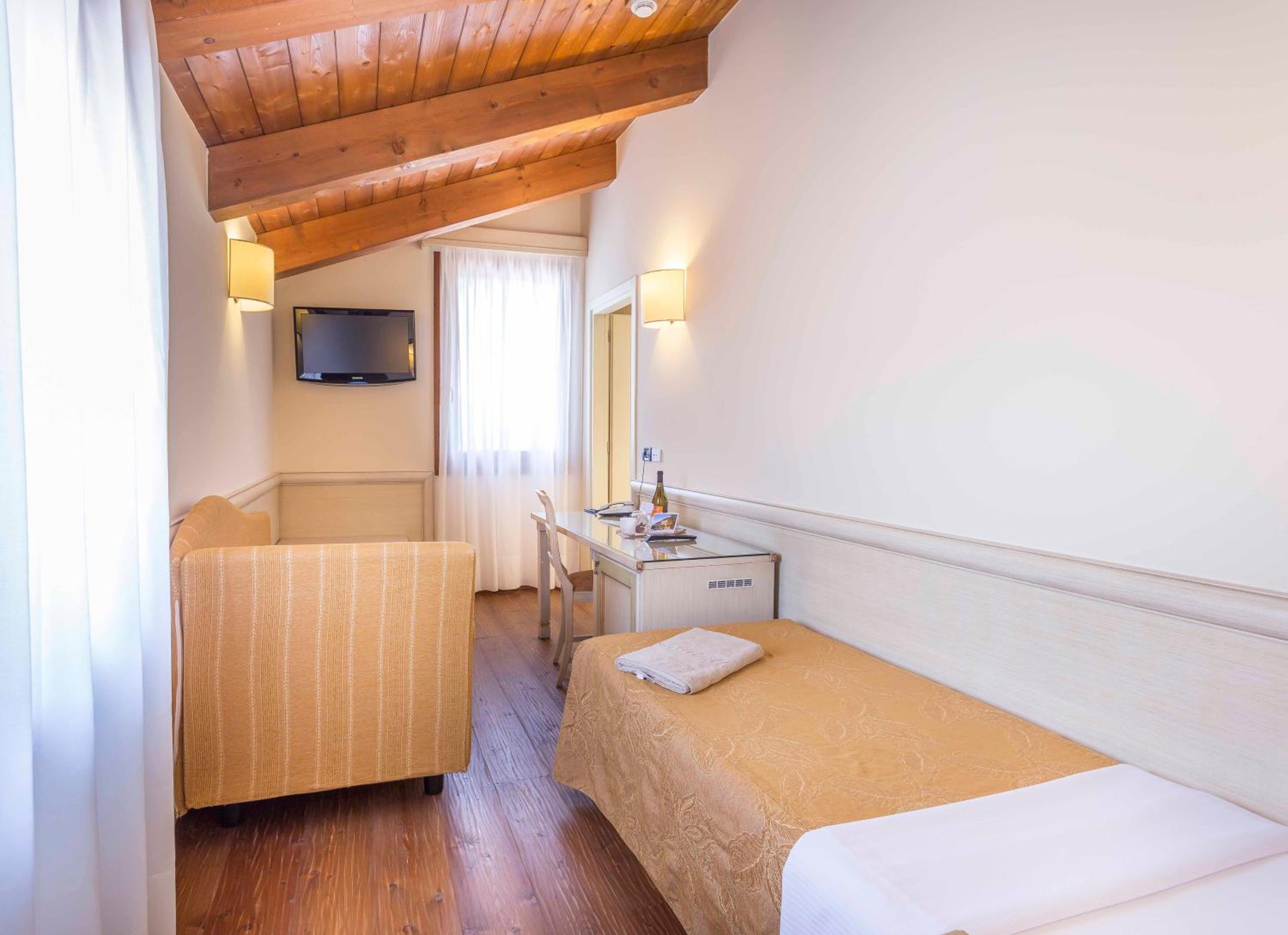 Single Room photo 1