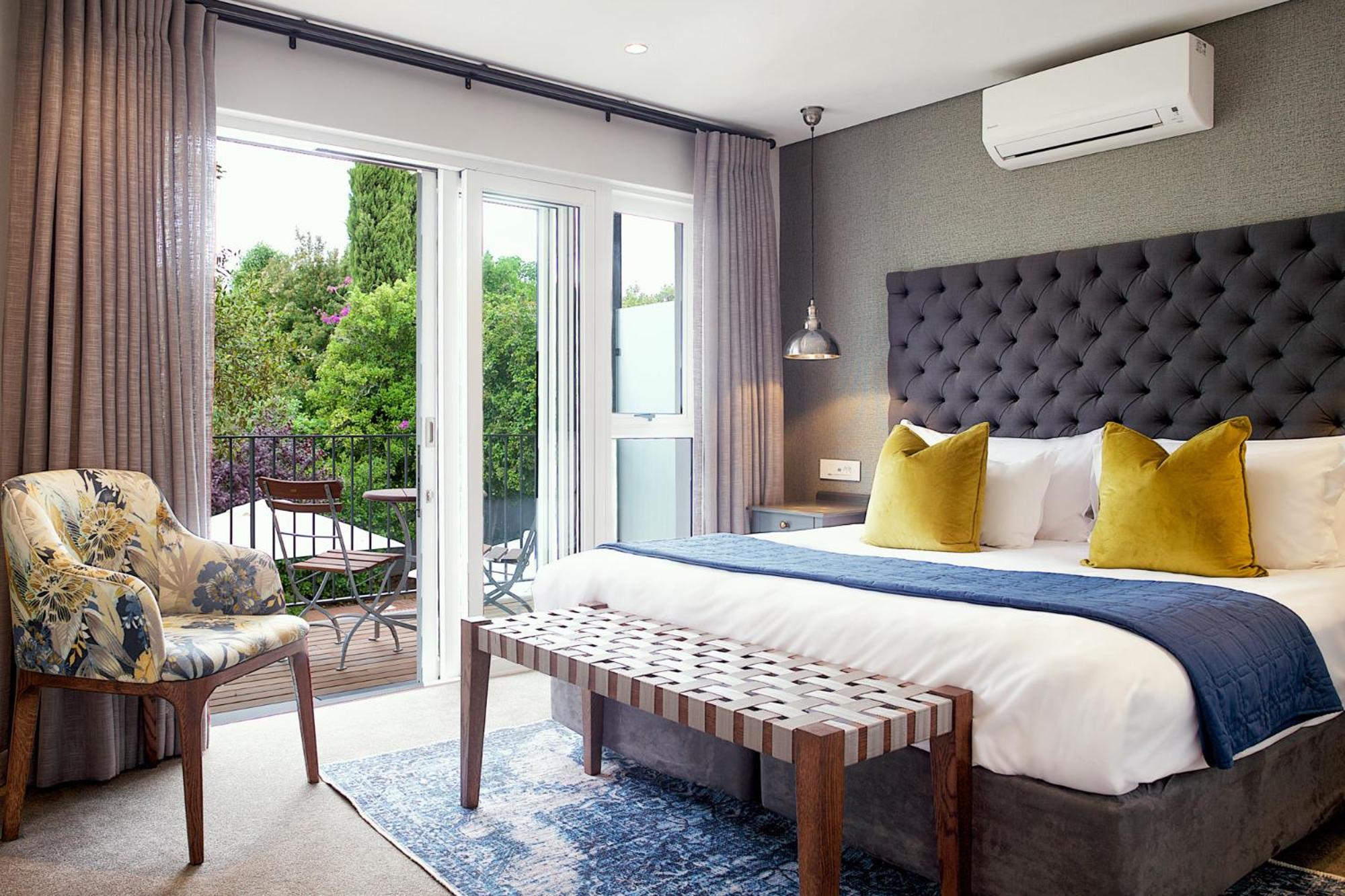 Deluxe Double or Twin Room with Balcony - Photo 6