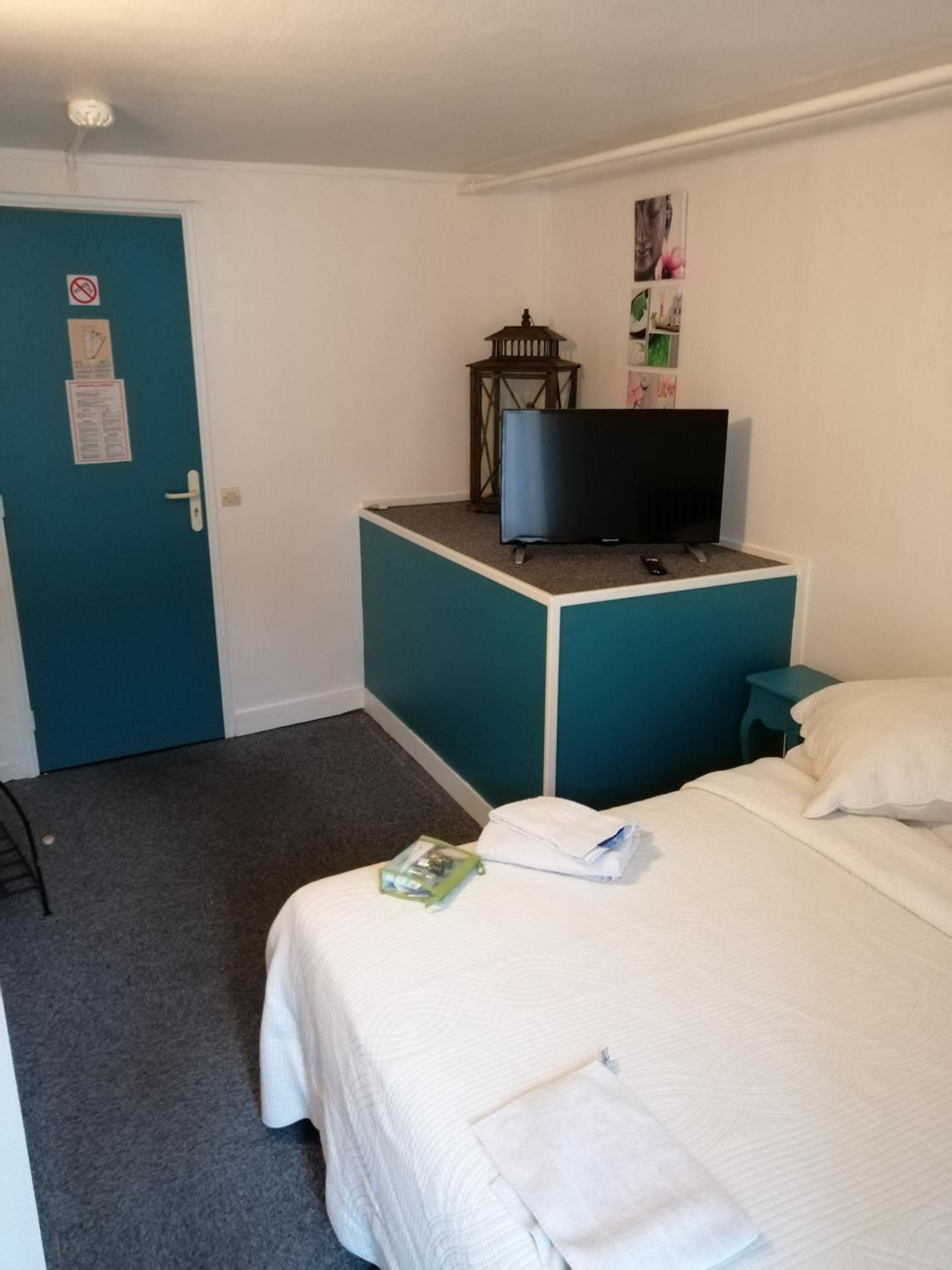 Double Room - Photo 1