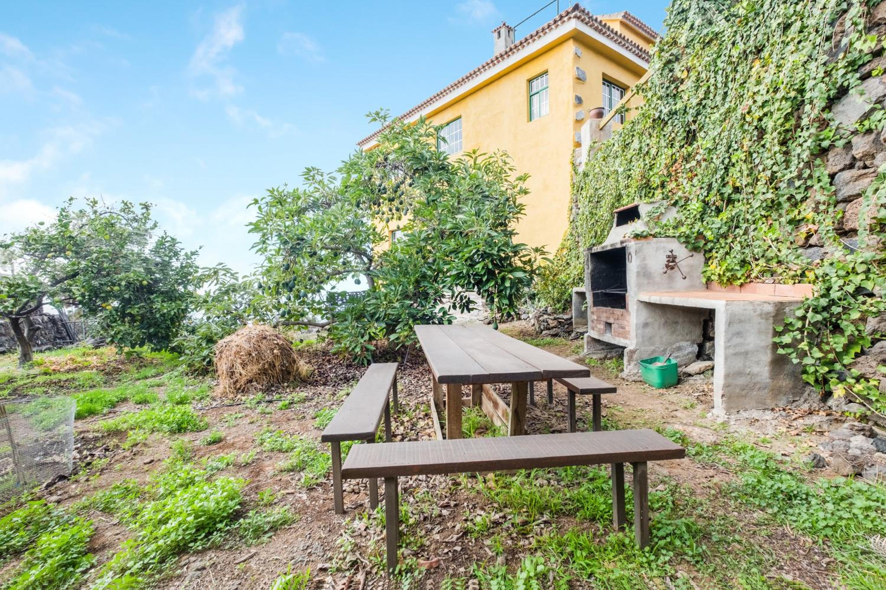 Villa with Sea View - Photo 22