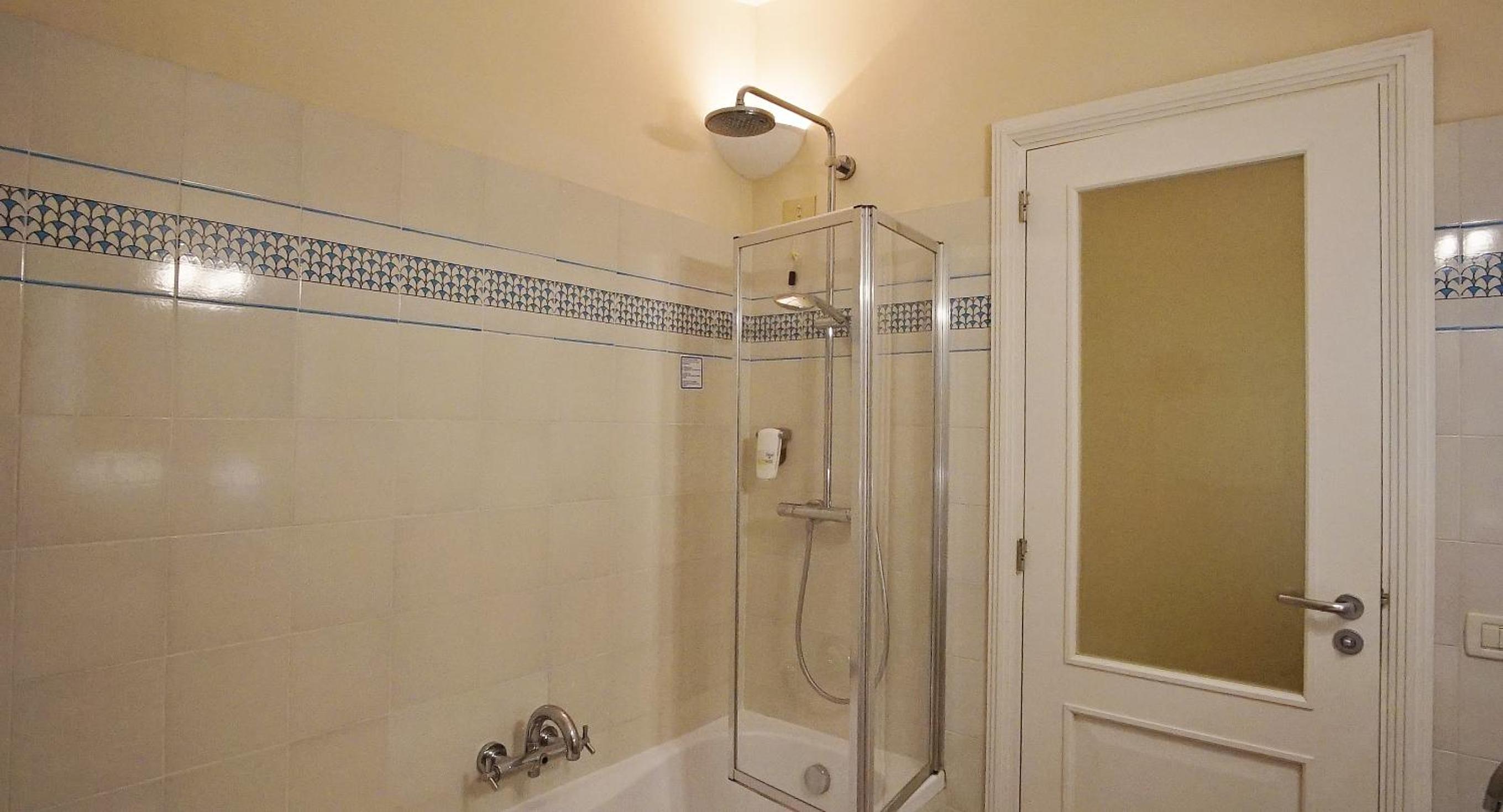 DeLuxe Double with balcony and garden view Annex - Photo 8