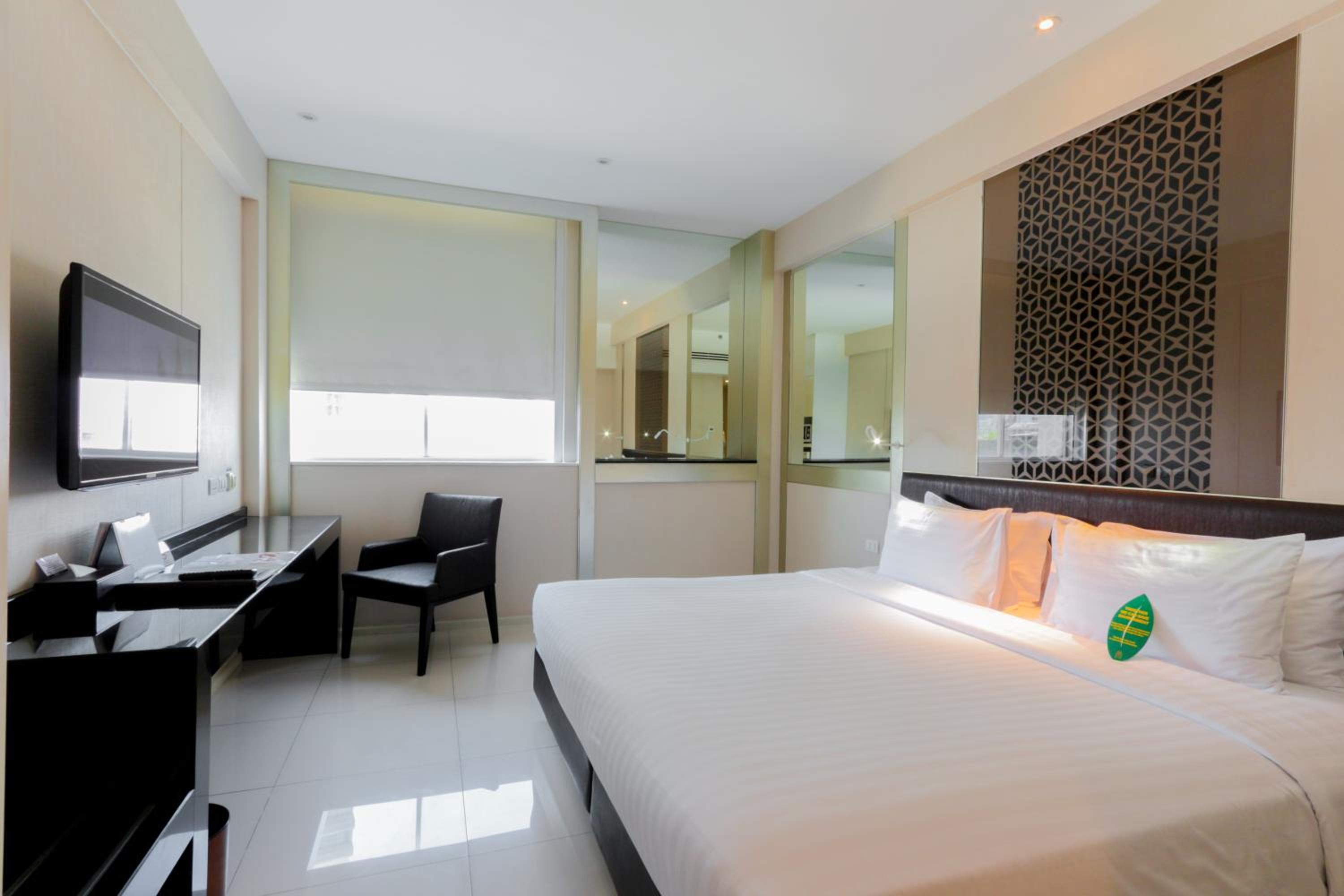 Deluxe Double or Twin Room photo 2