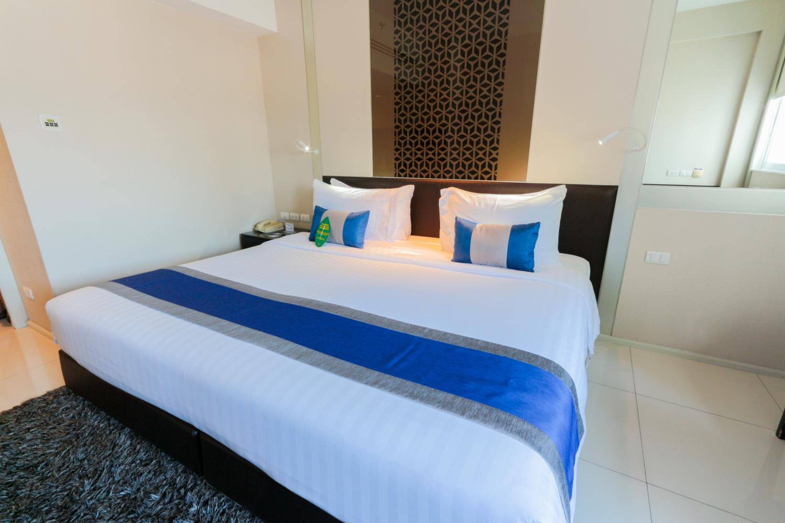 Executive Room photo 2