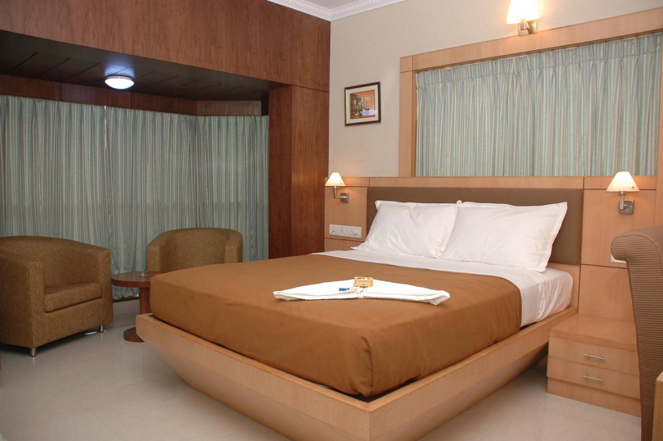 Executive Room - Photo 2