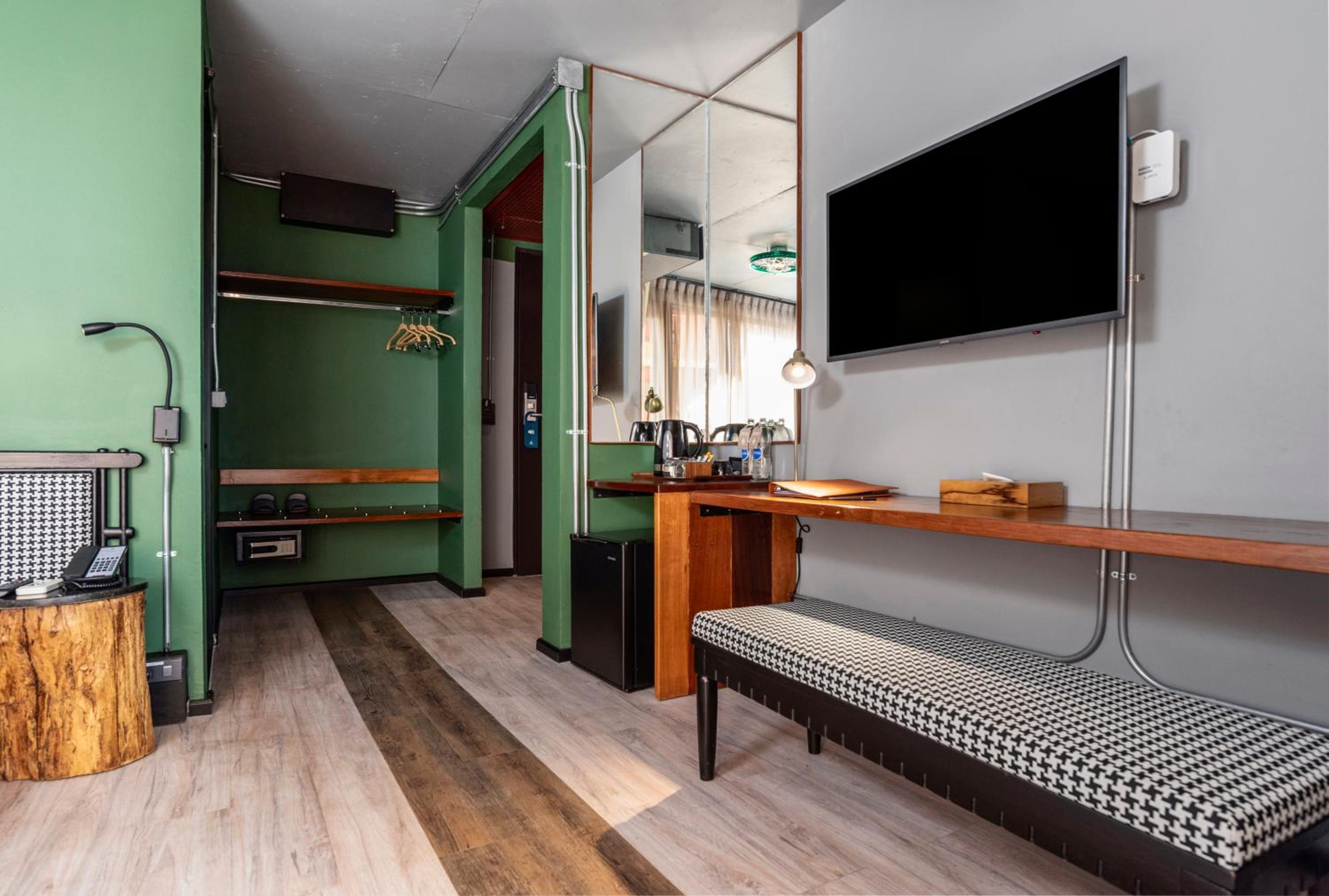 Superior Double Room with Balcony photo 3