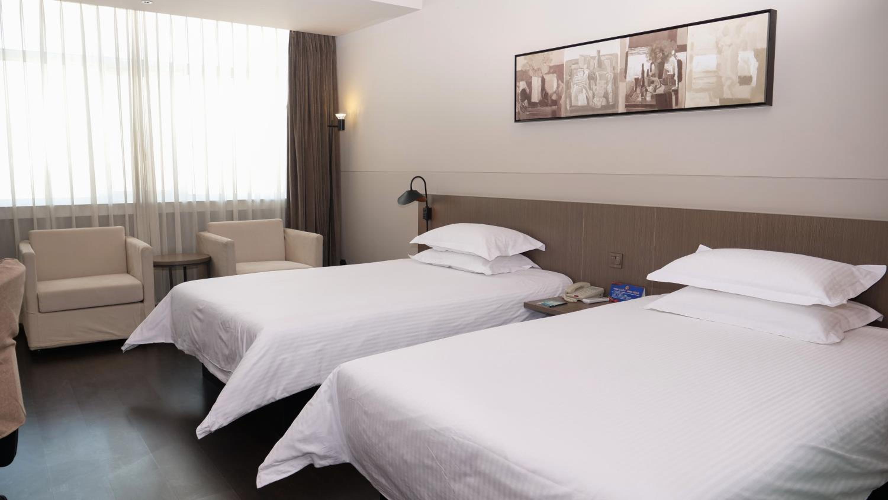 Superior Twin Room photo 1