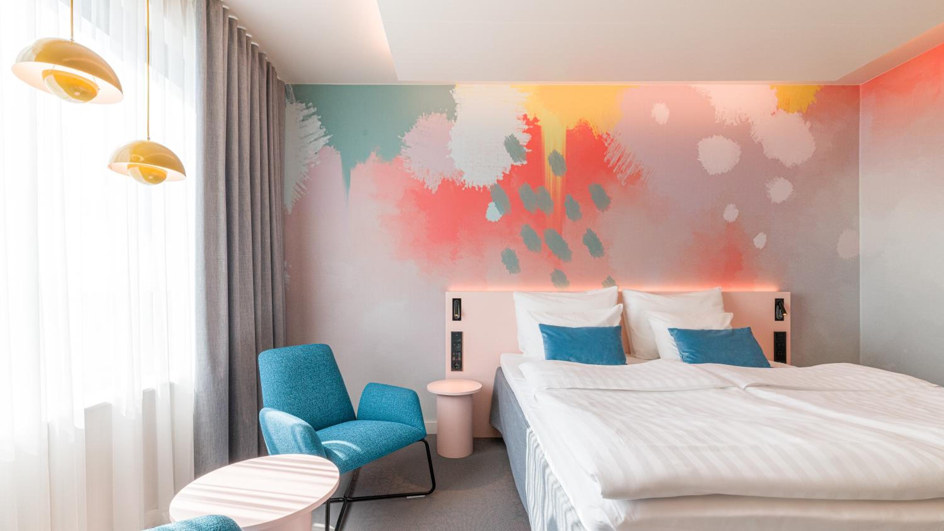 Standard King Room - Photo 2