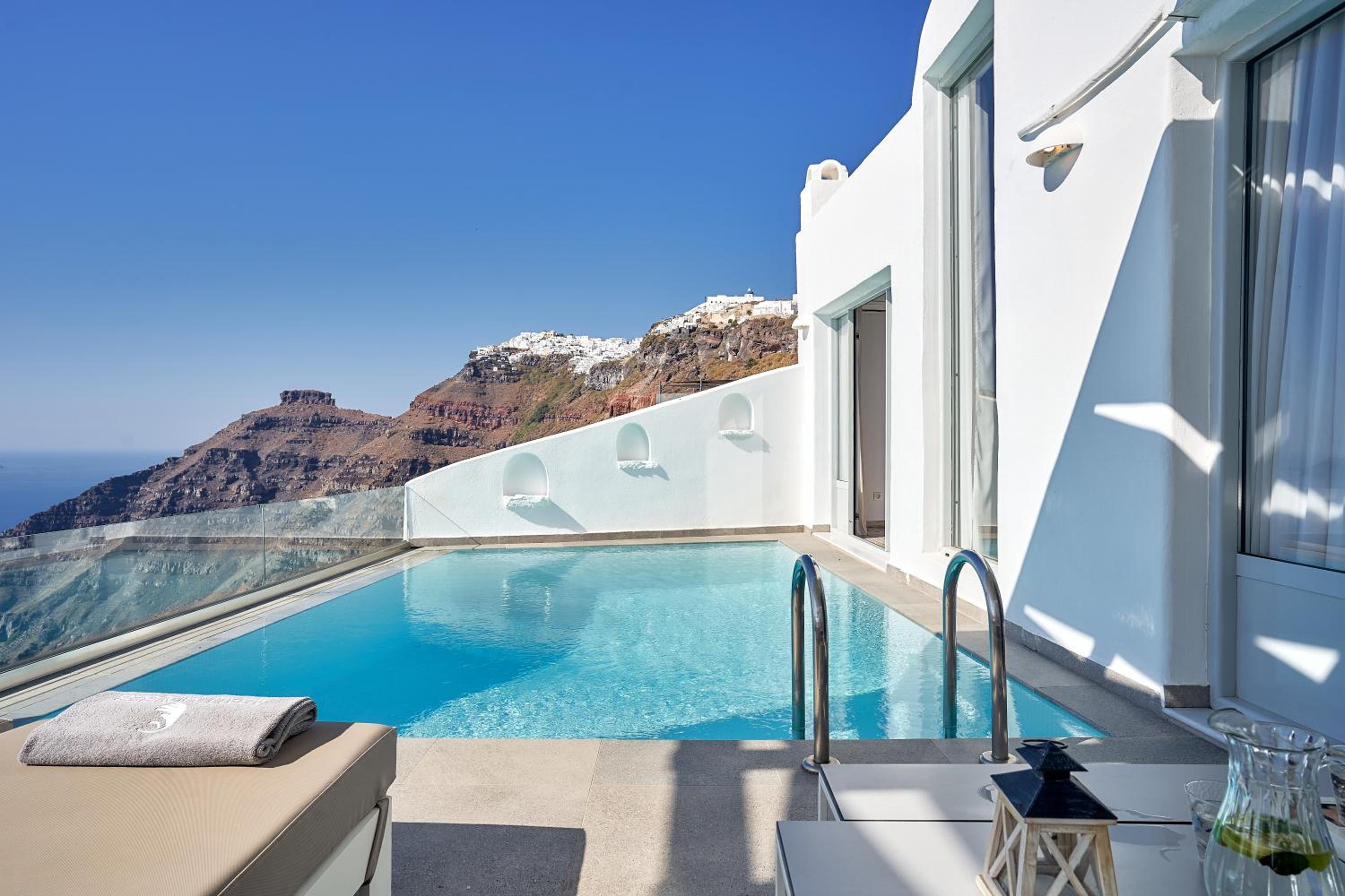 Sunset Suite with Private Pool - Sea and Caldera View - Photo 11