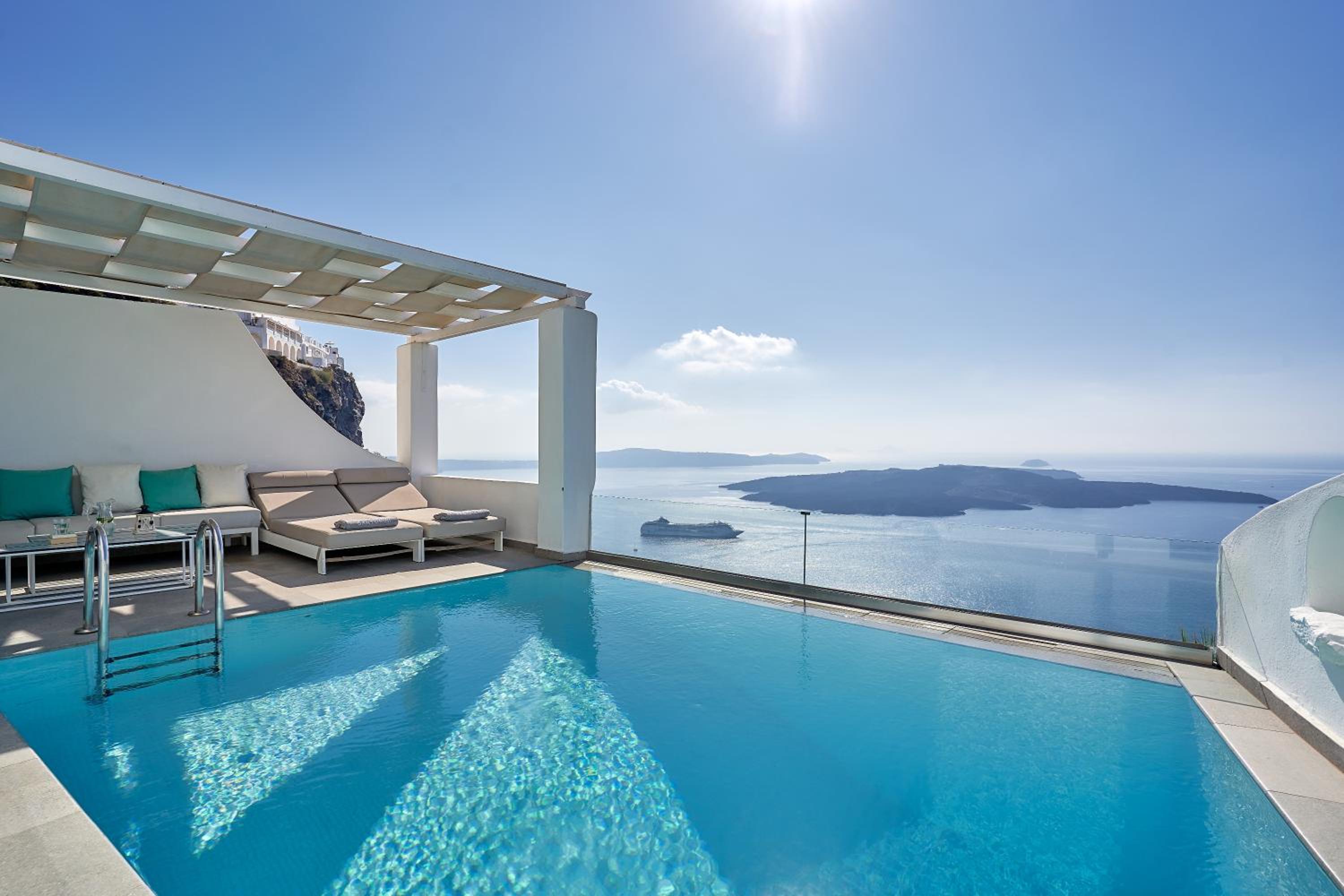 Sunset Suite with Private Pool - Sea and Caldera View - Photo 3