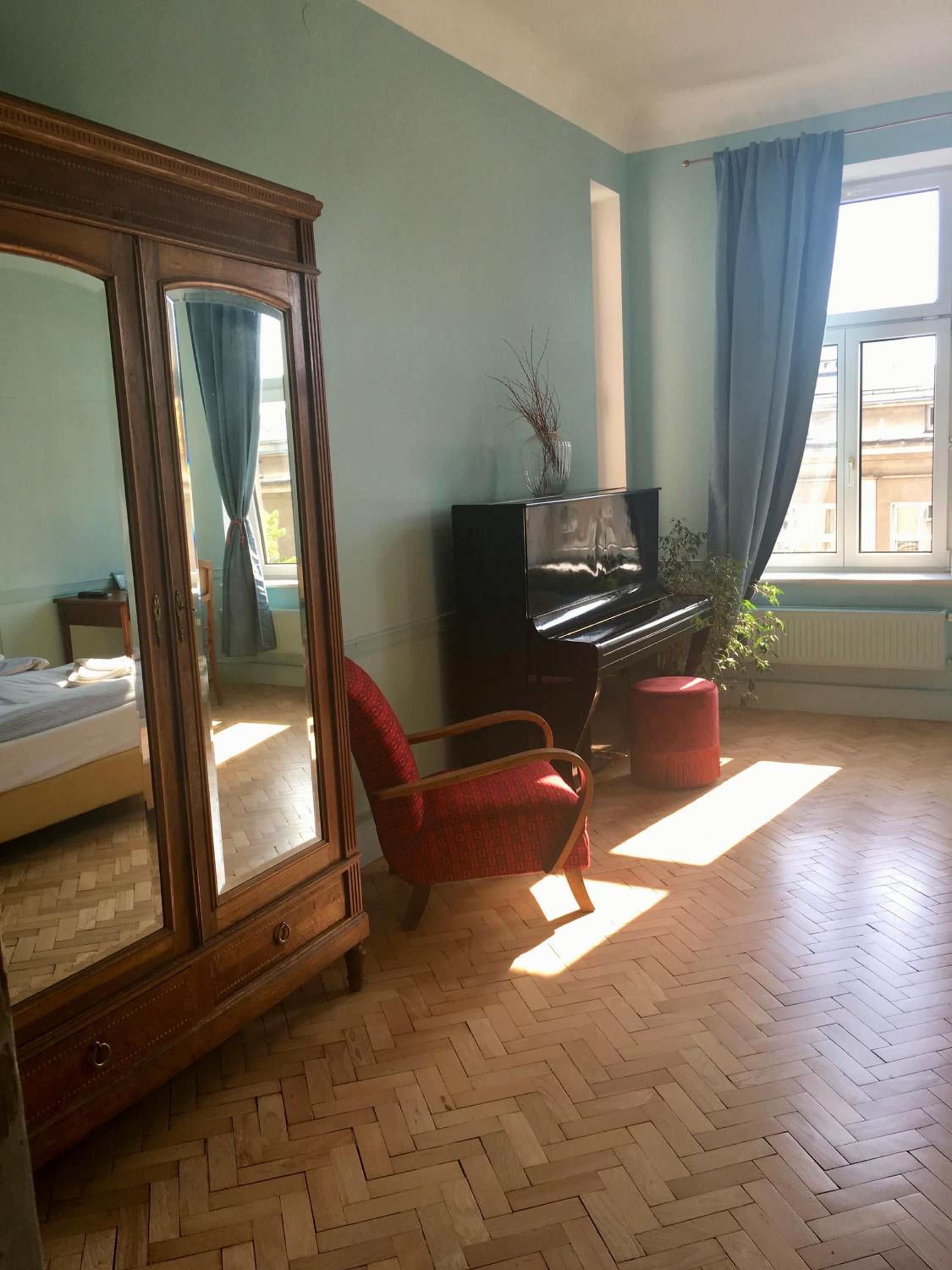 Large Double Room
