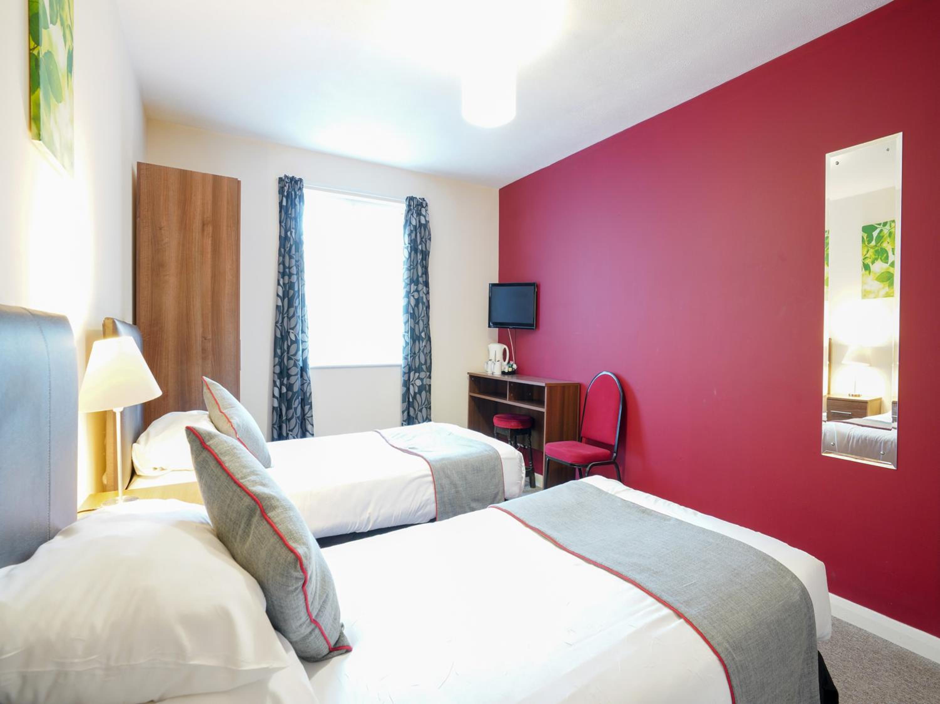 Standard Twin Room photo 2