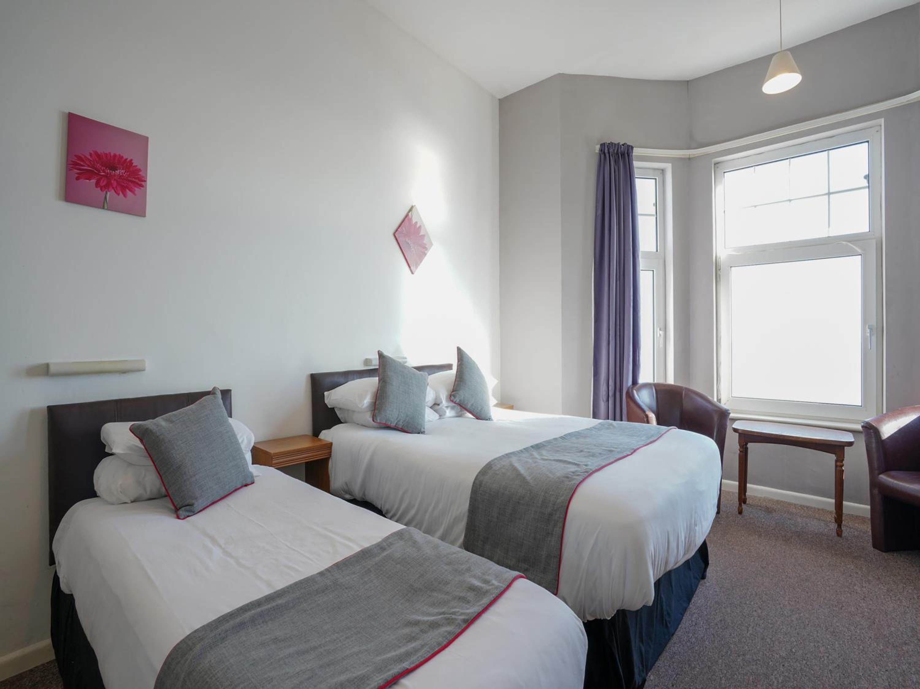 Standard Family of 4 room with view photo 1