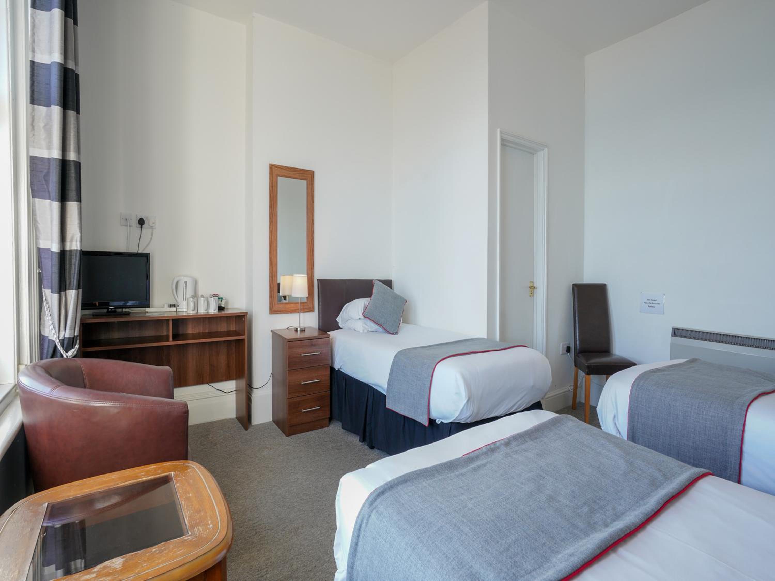Superior Triple Room with Sea View photo 2