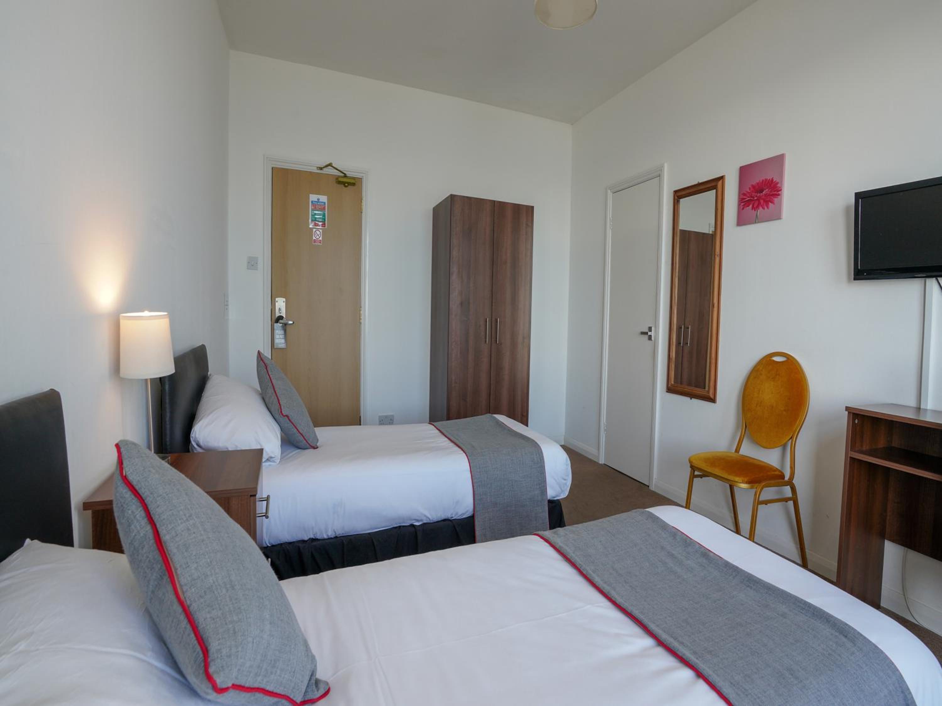 Deluxe Twin Room with Sea View photo 2