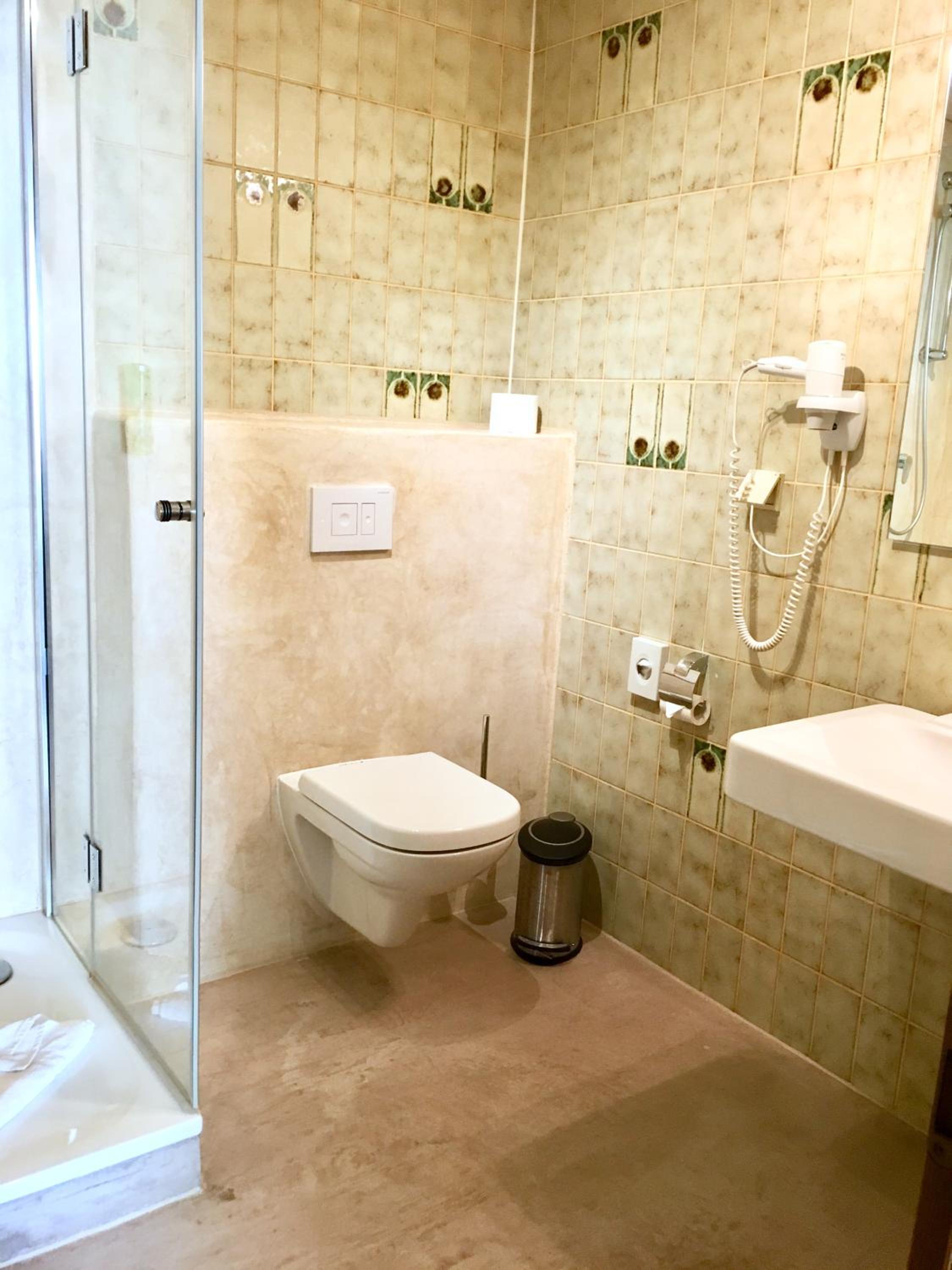 Double Room - Photo 10