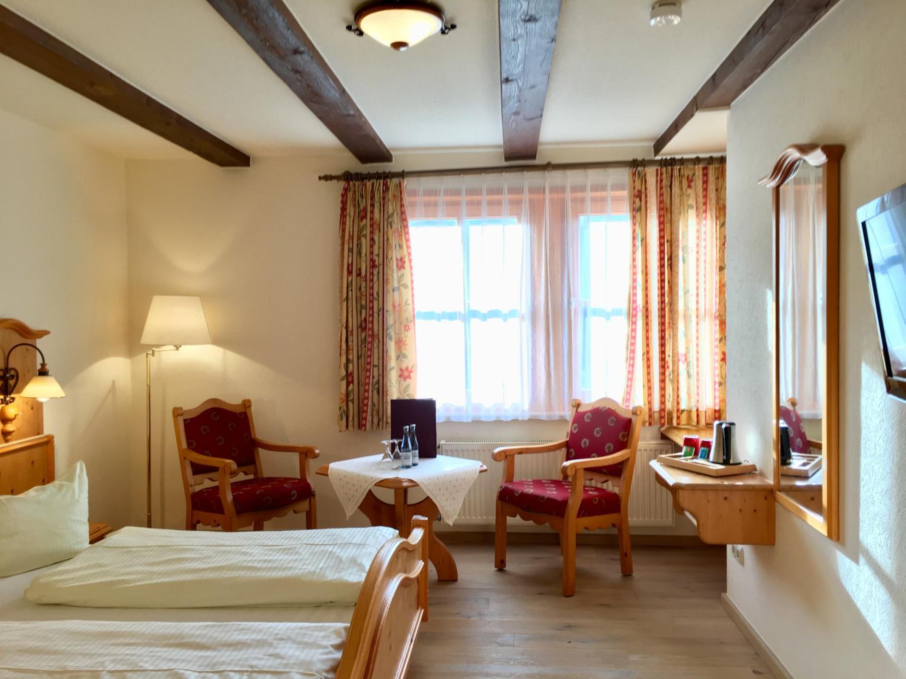 Double Room - Photo 5
