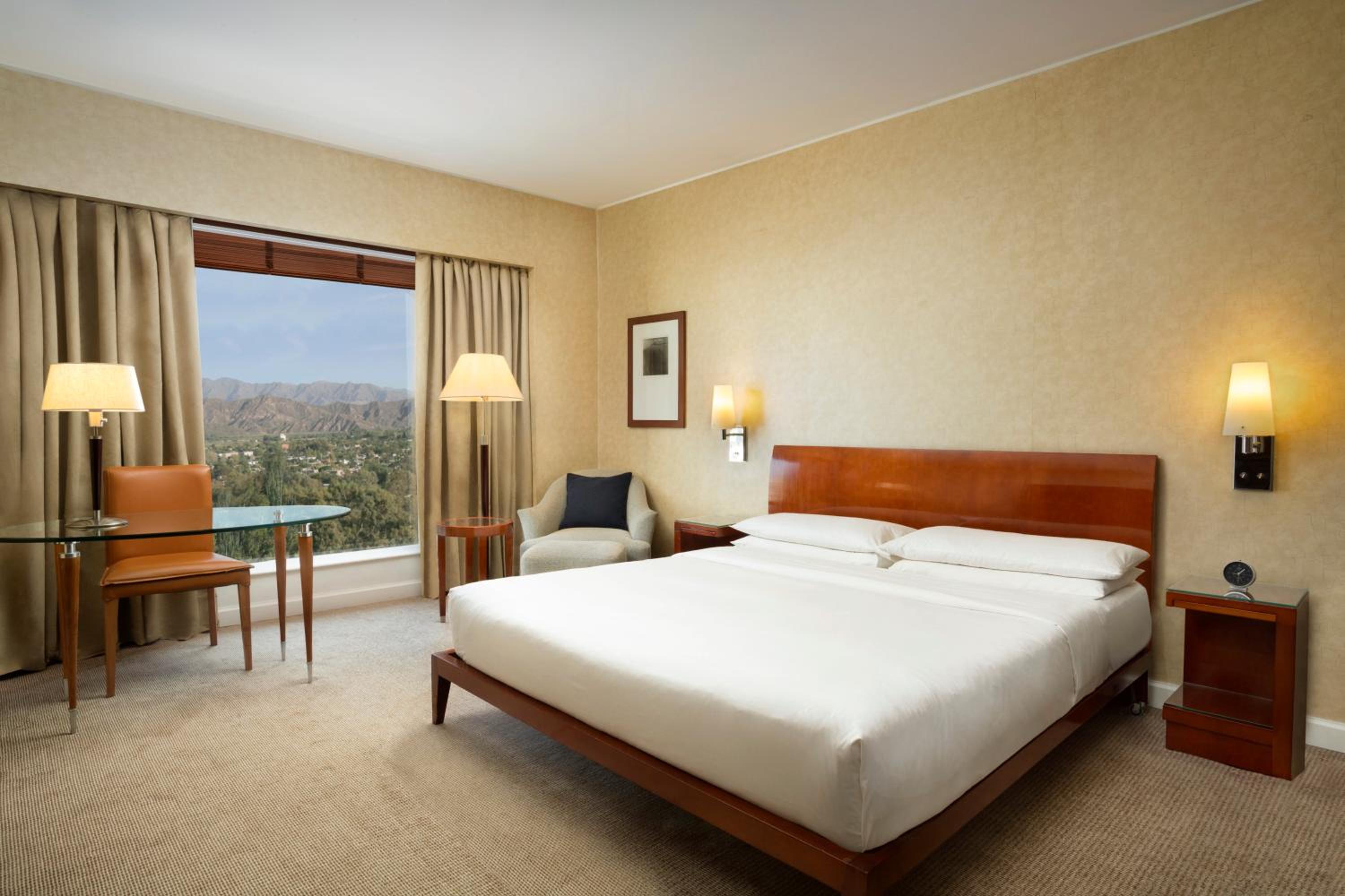 Twin Room with Mountain View