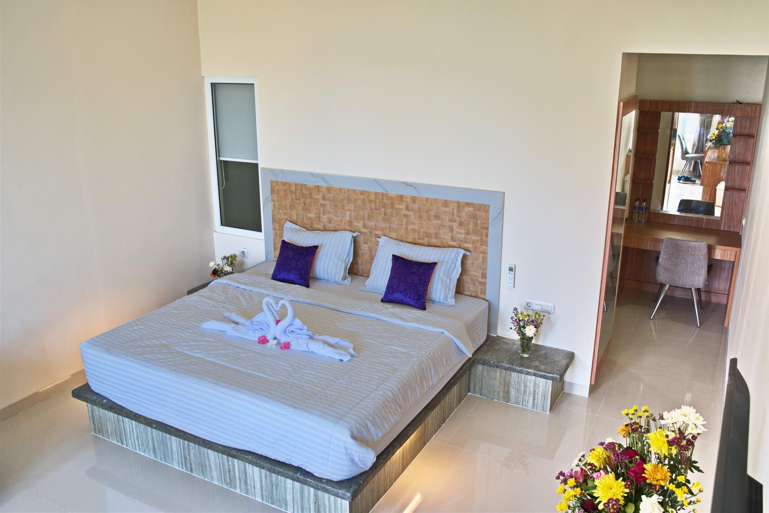 Deluxe Double or Twin Room with Sea View - Photo 1