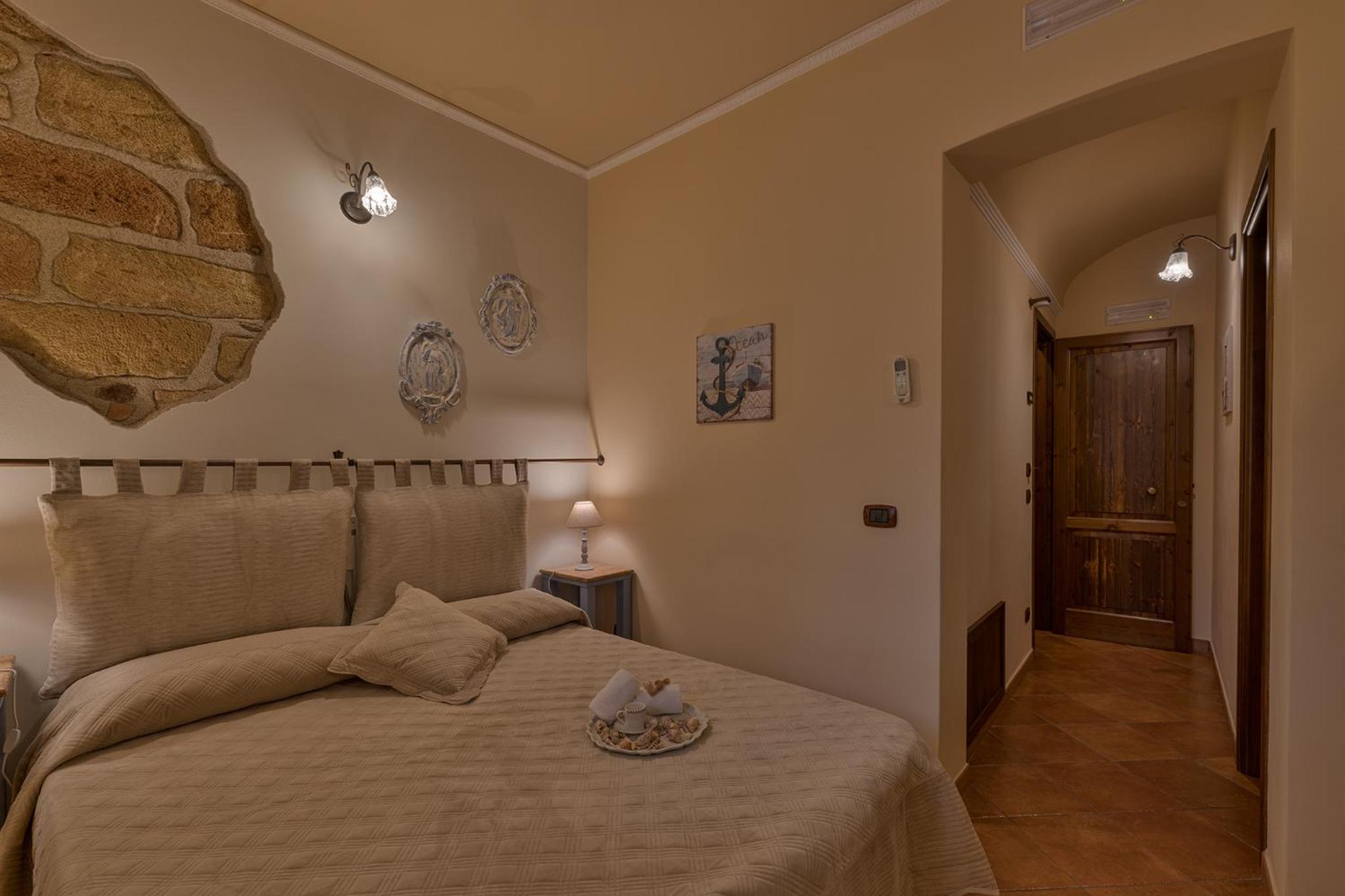 Double Room - Photo 3