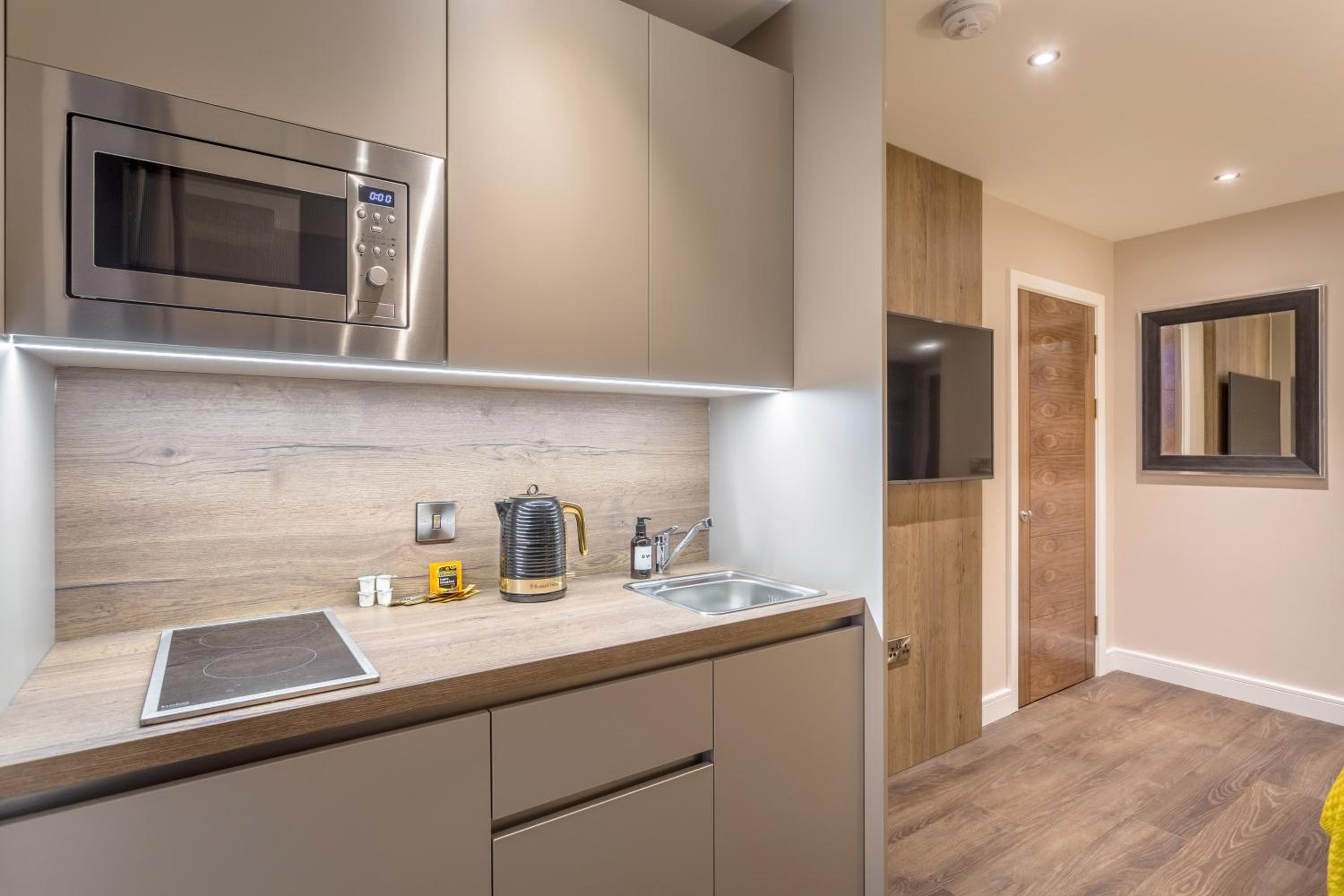 Family Suite - Photo 9